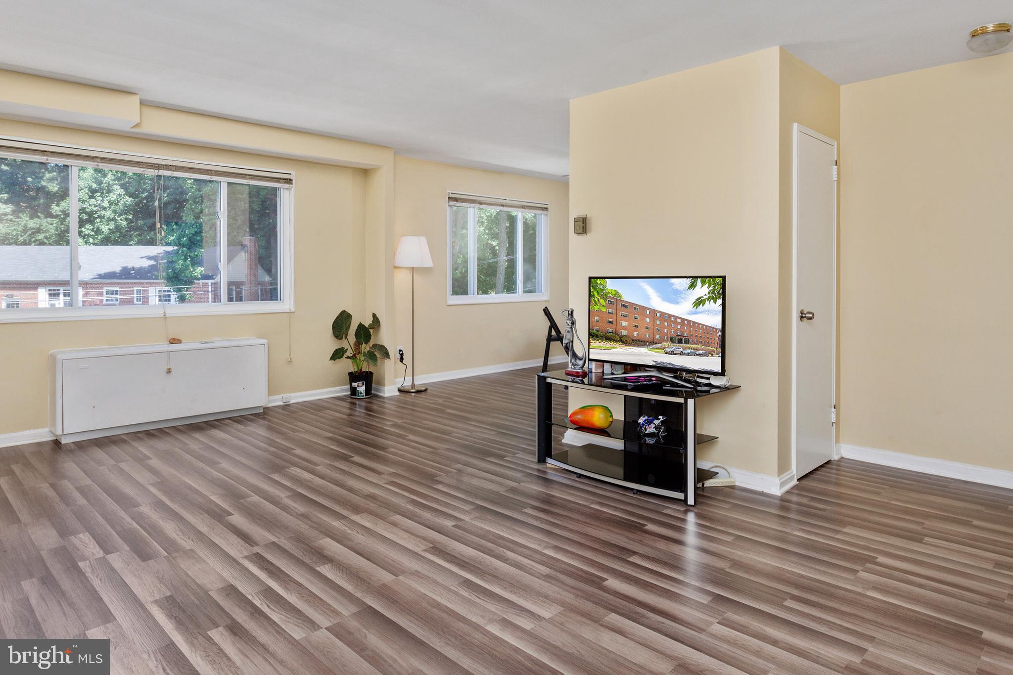 SILVER SPRING - Residential