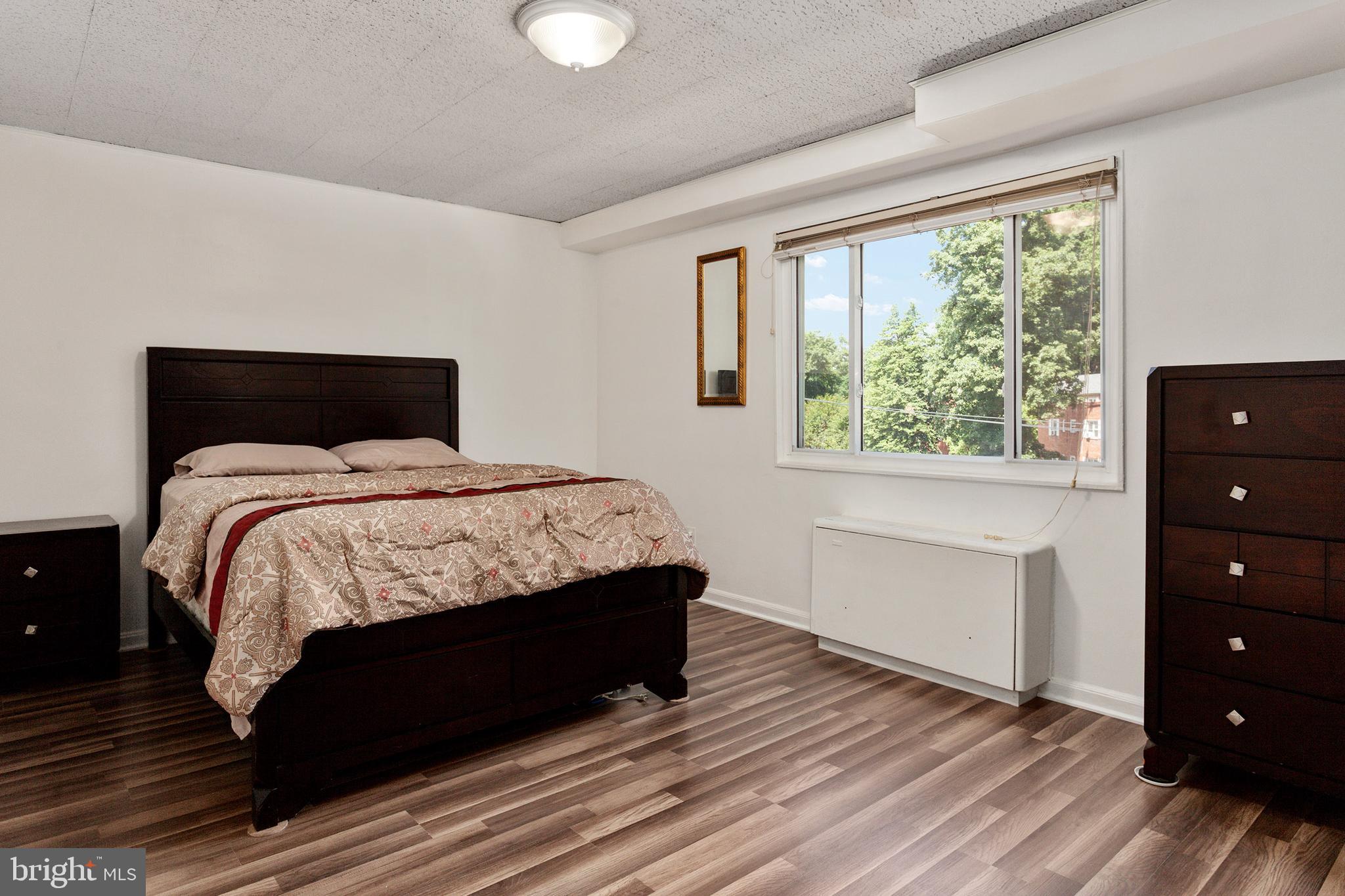 SILVER SPRING - Residential