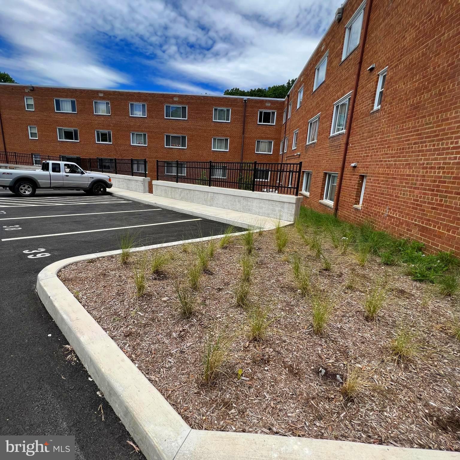 SILVER SPRING - Residential