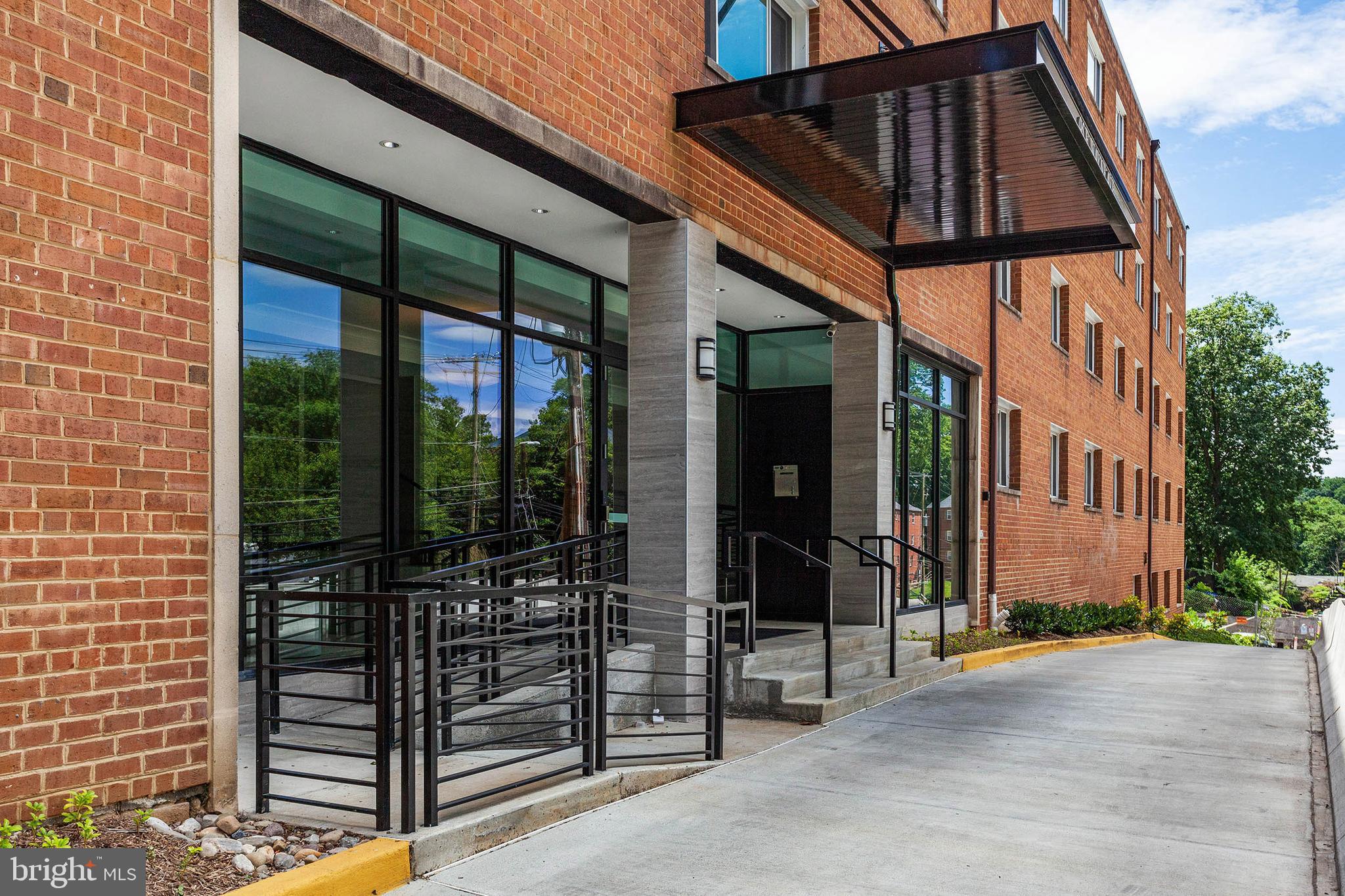 SILVER SPRING - Residential