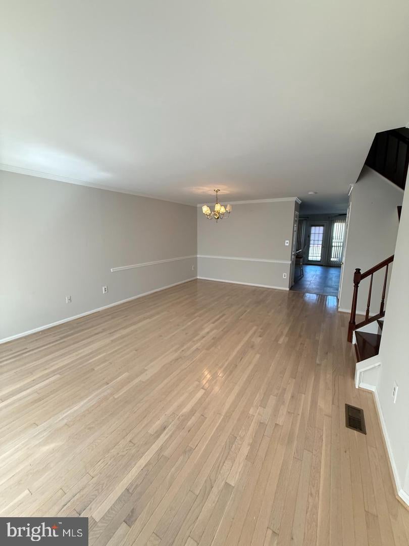 2740 WINSTON COURT
