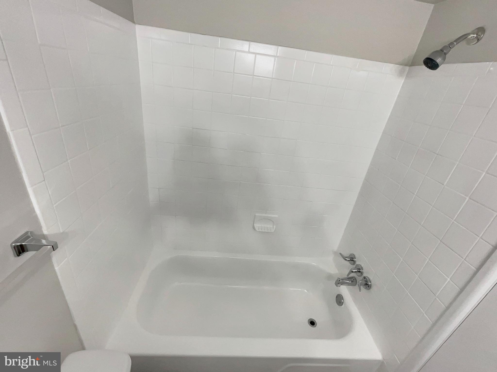 YORKTOWNE SQUARE - Residential