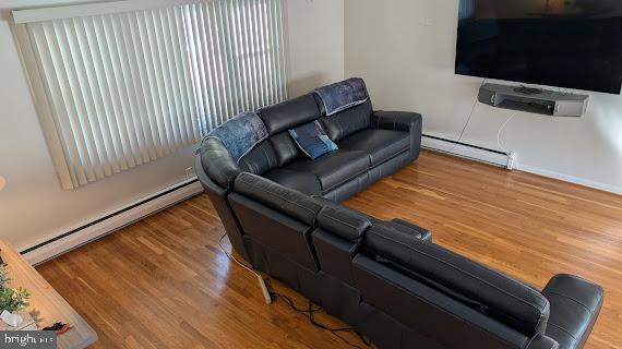 CAMPUS HILLS - Residential Lease