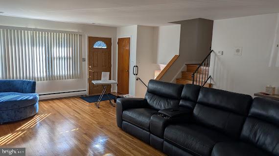 CAMPUS HILLS - Residential Lease