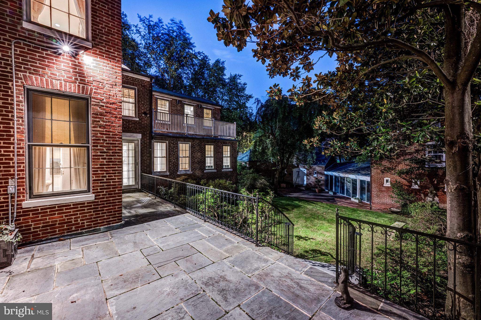 GEORGETOWN - Residential