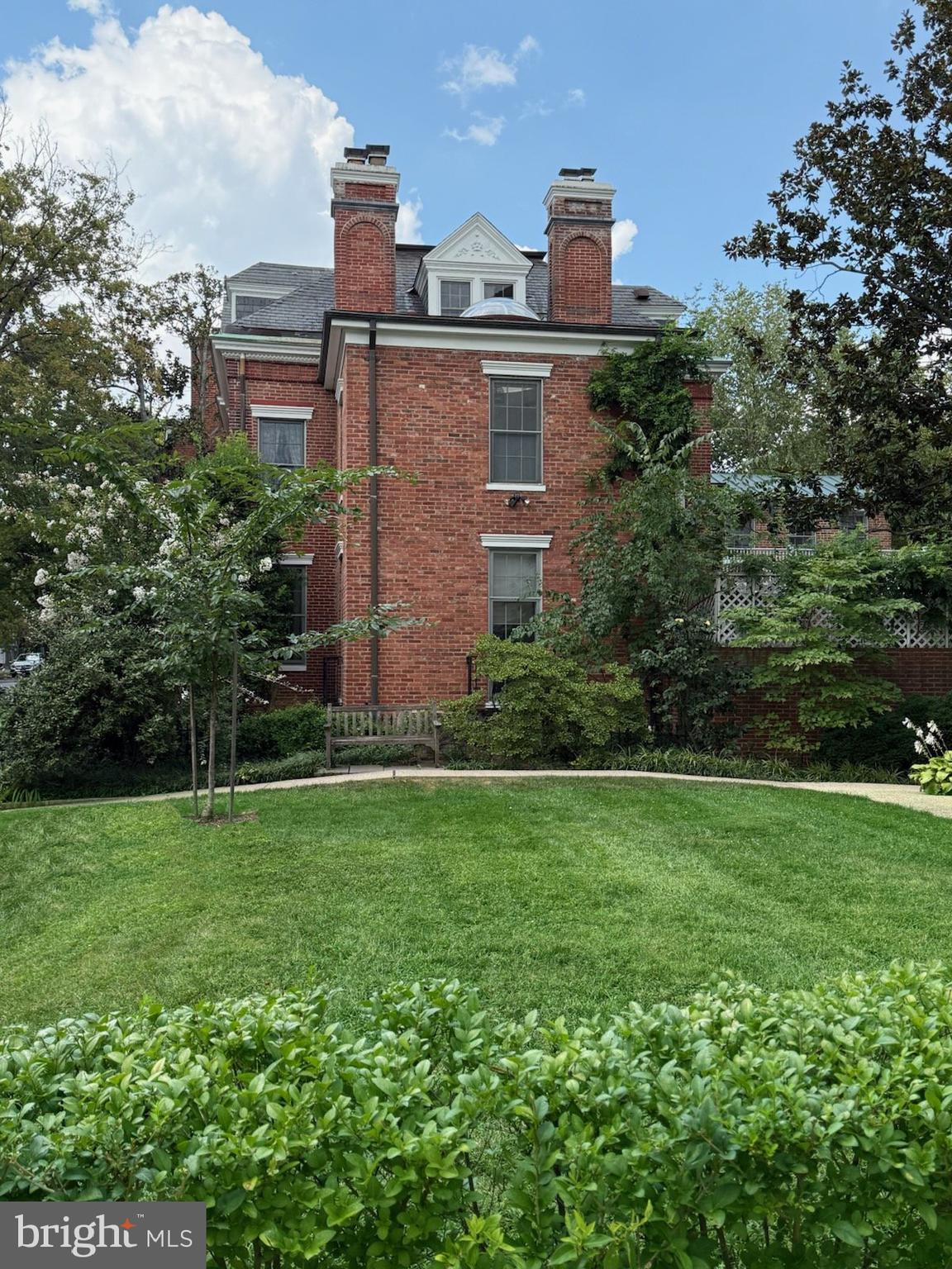 GEORGETOWN - Residential