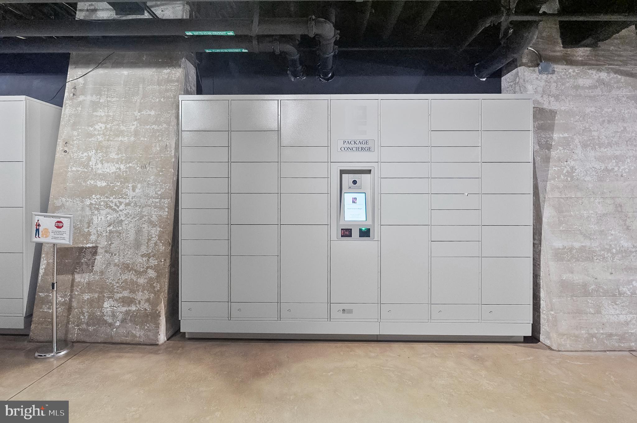 LOCUST POINT - Residential