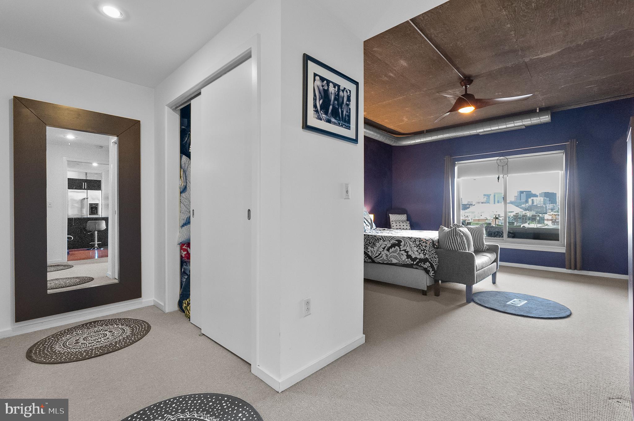 LOCUST POINT - Residential