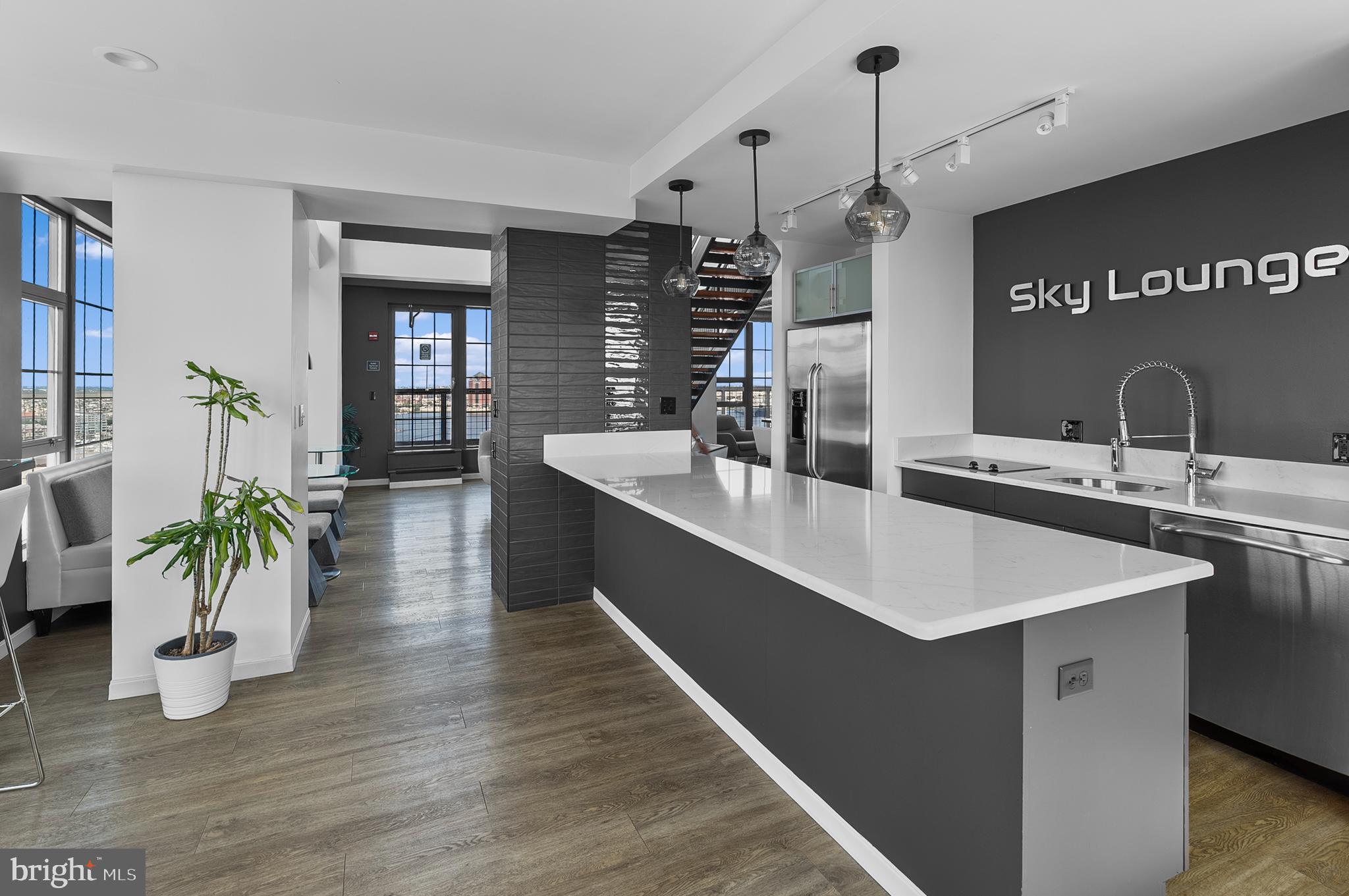 LOCUST POINT - Residential