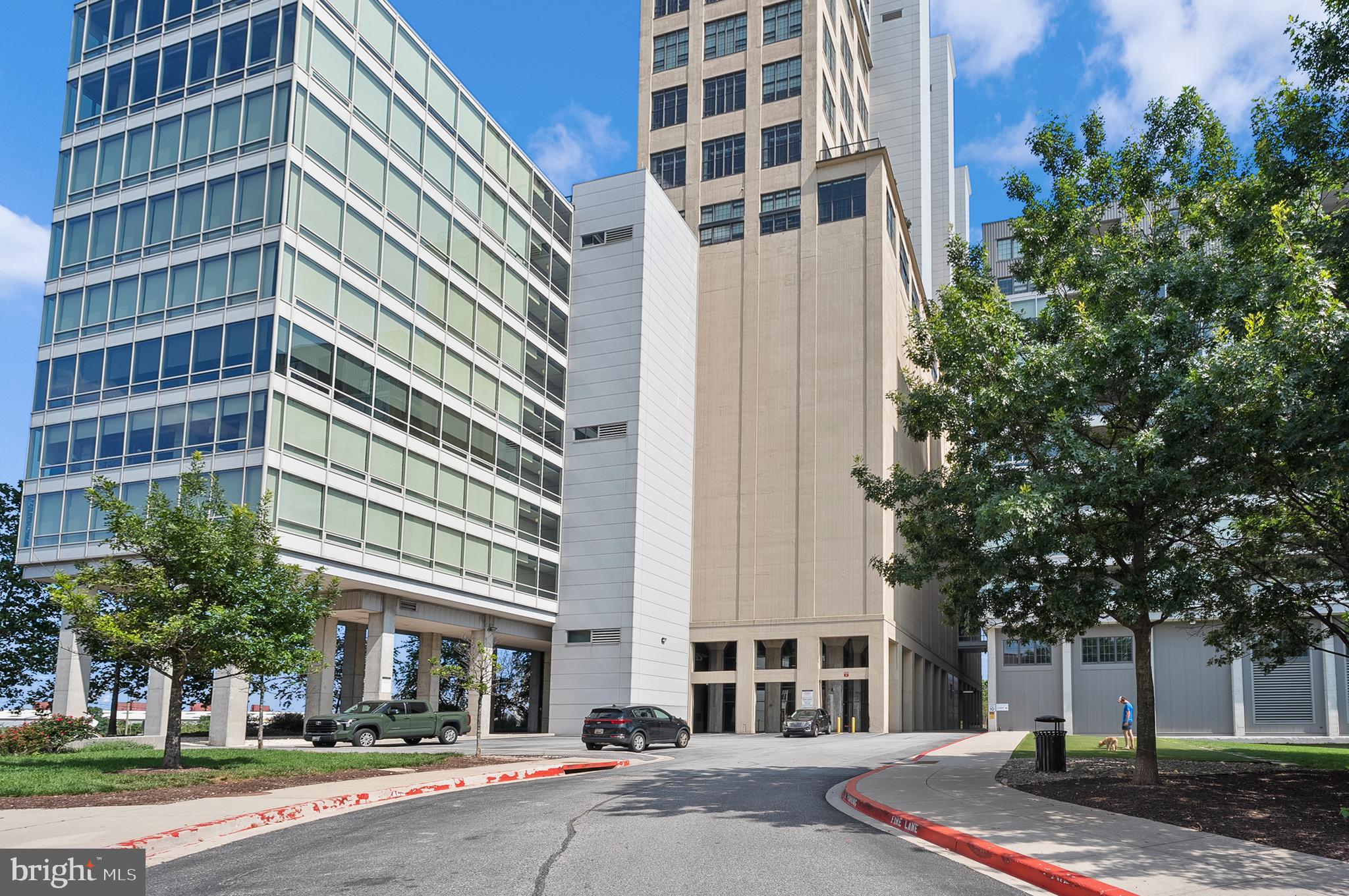 LOCUST POINT - Residential