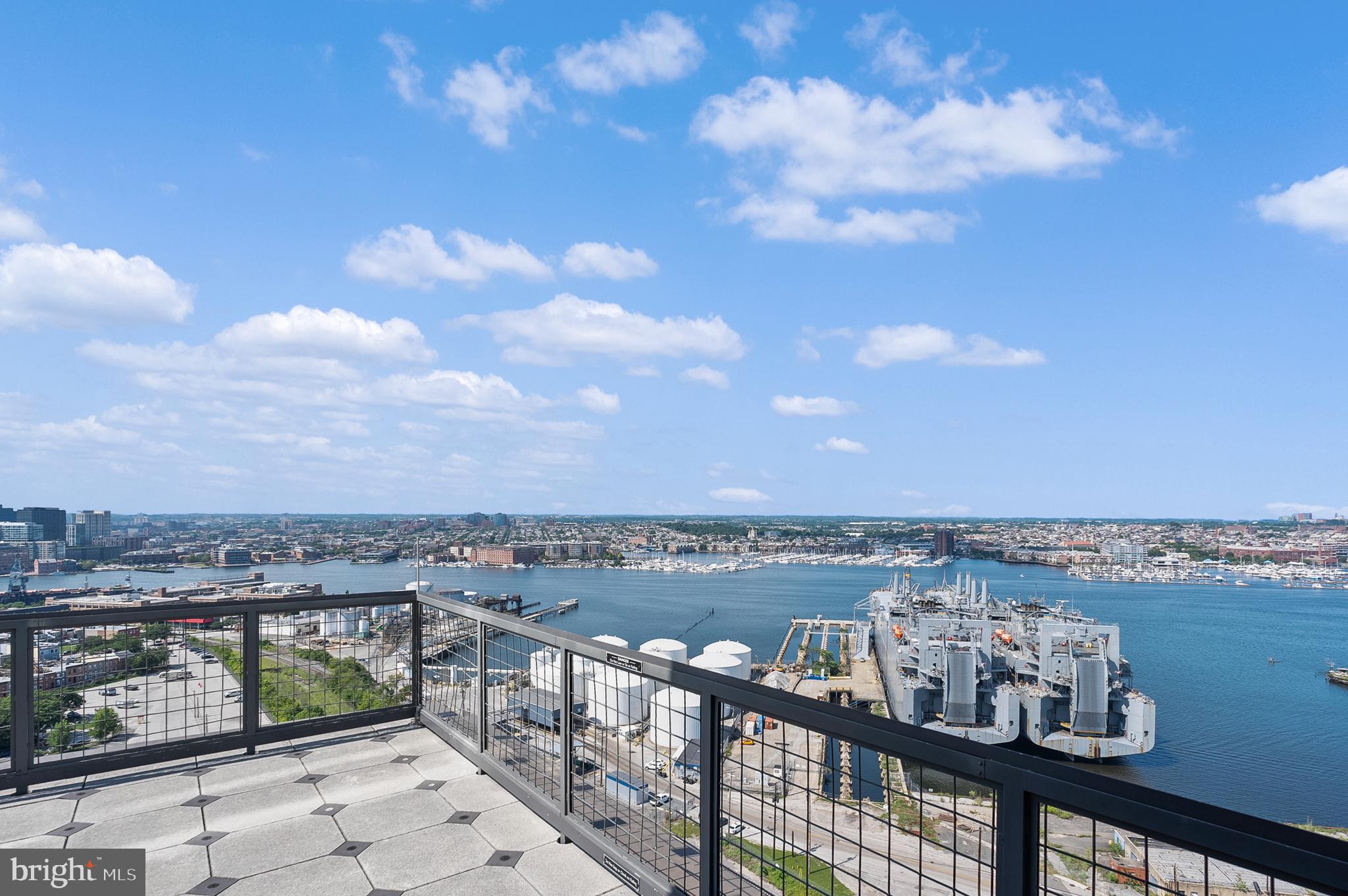 LOCUST POINT - Residential