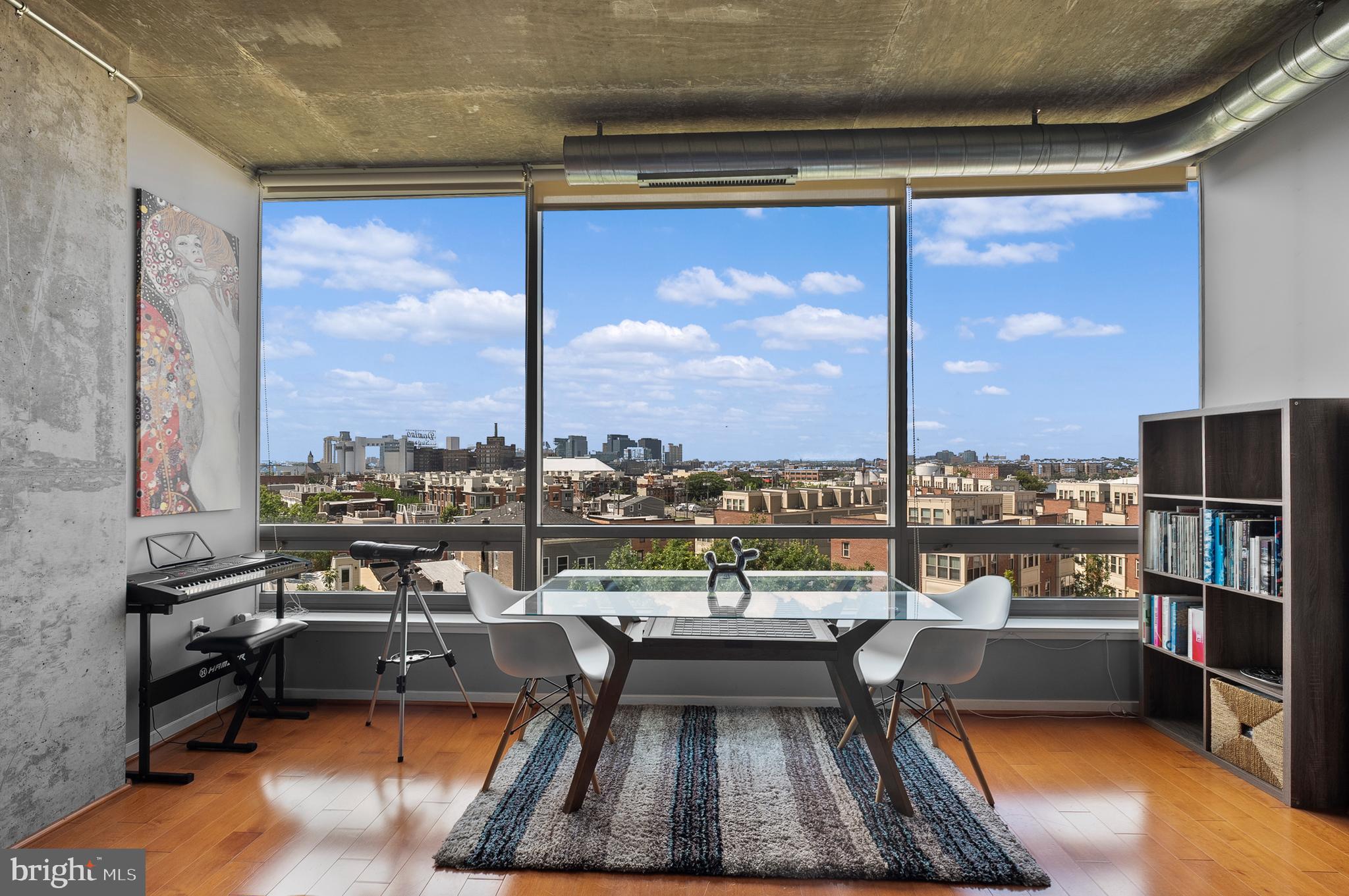 LOCUST POINT - Residential