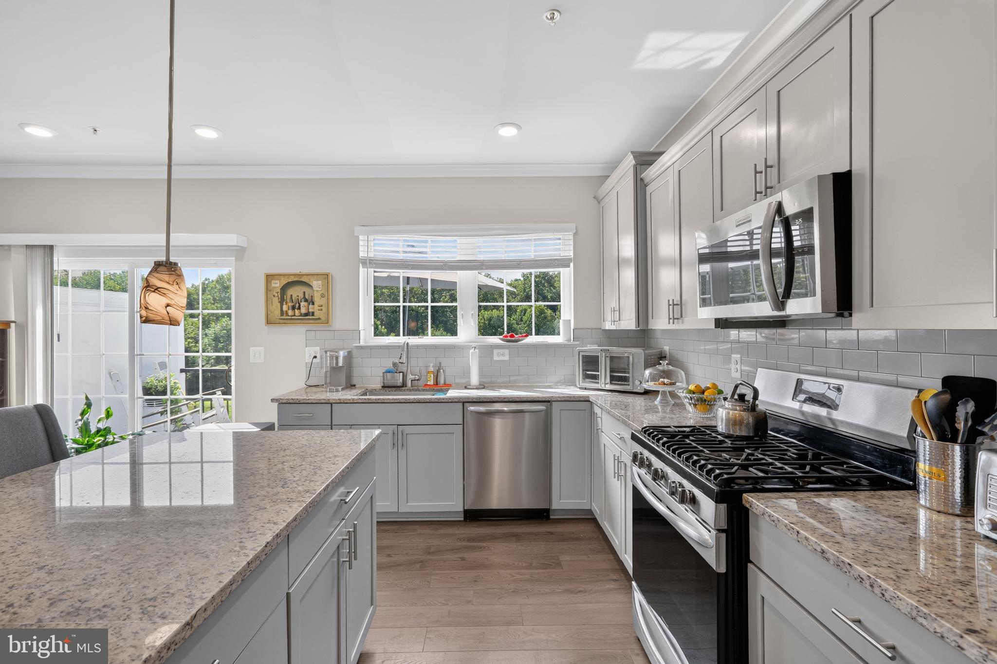 7933 POTTER PLACE