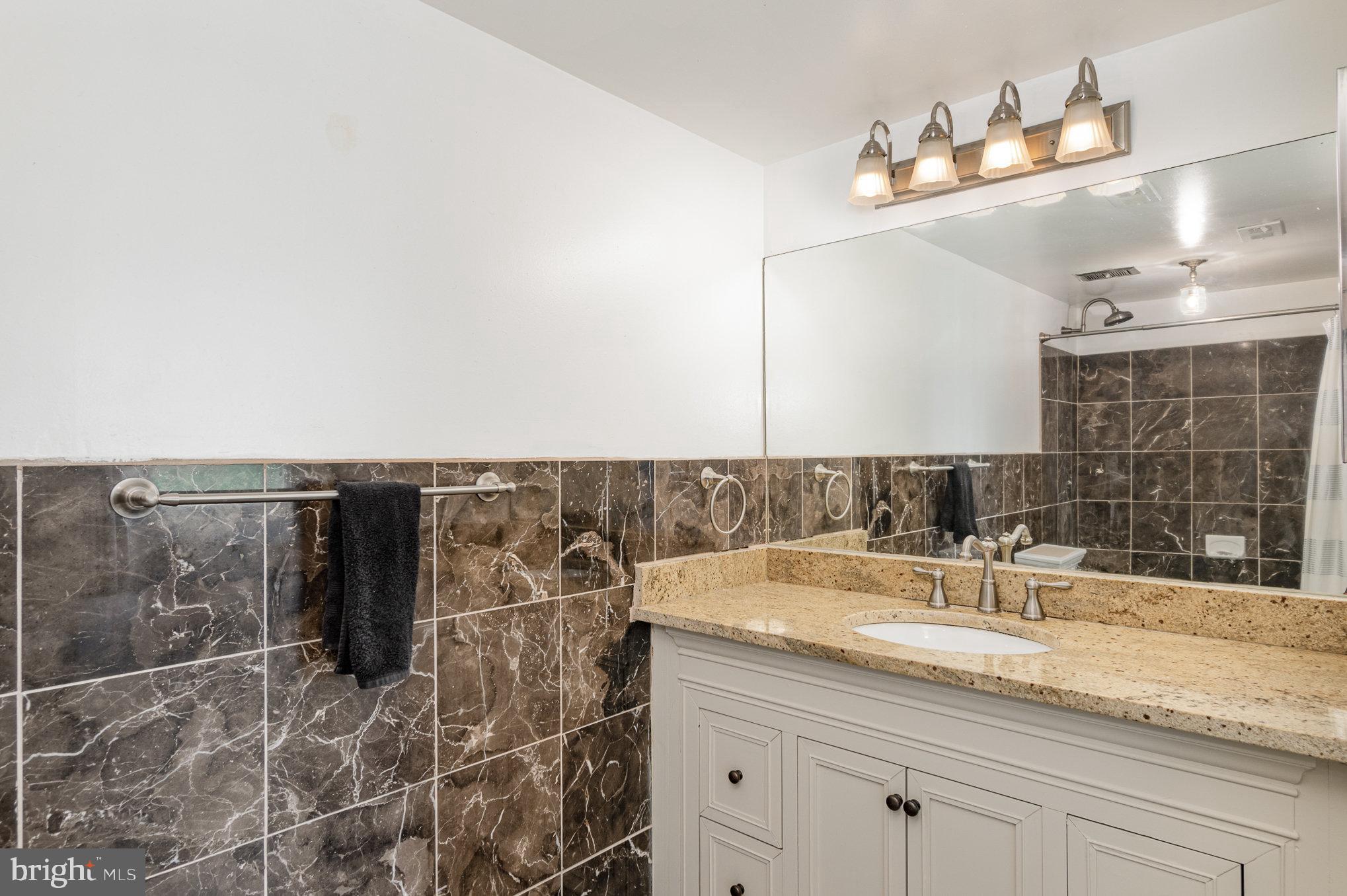 CROSS KEYS - Residential