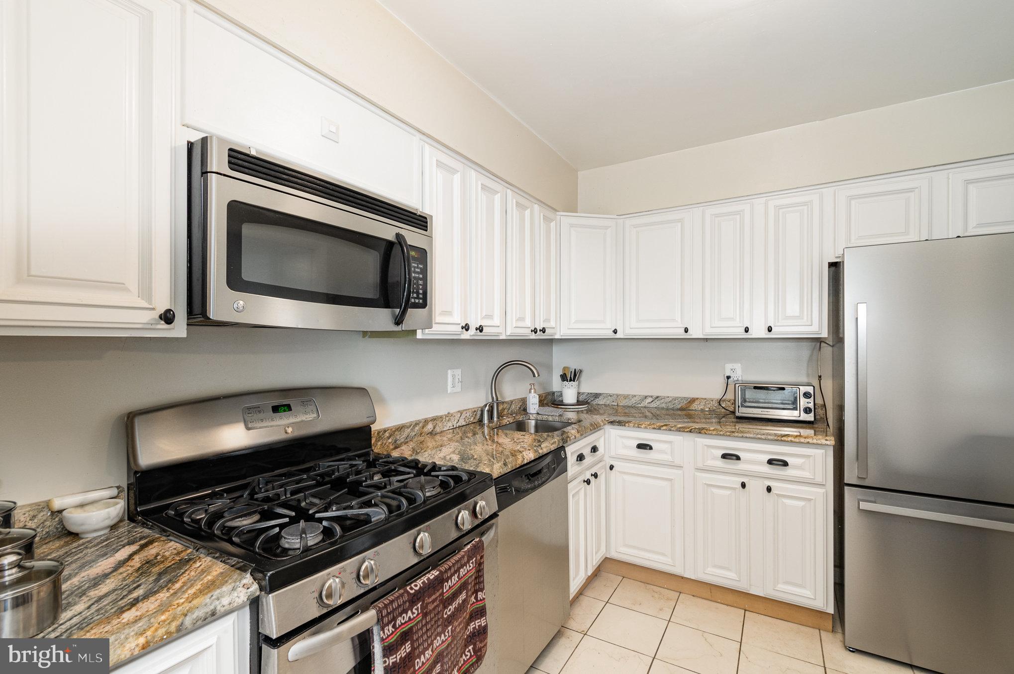 CROSS KEYS - Residential