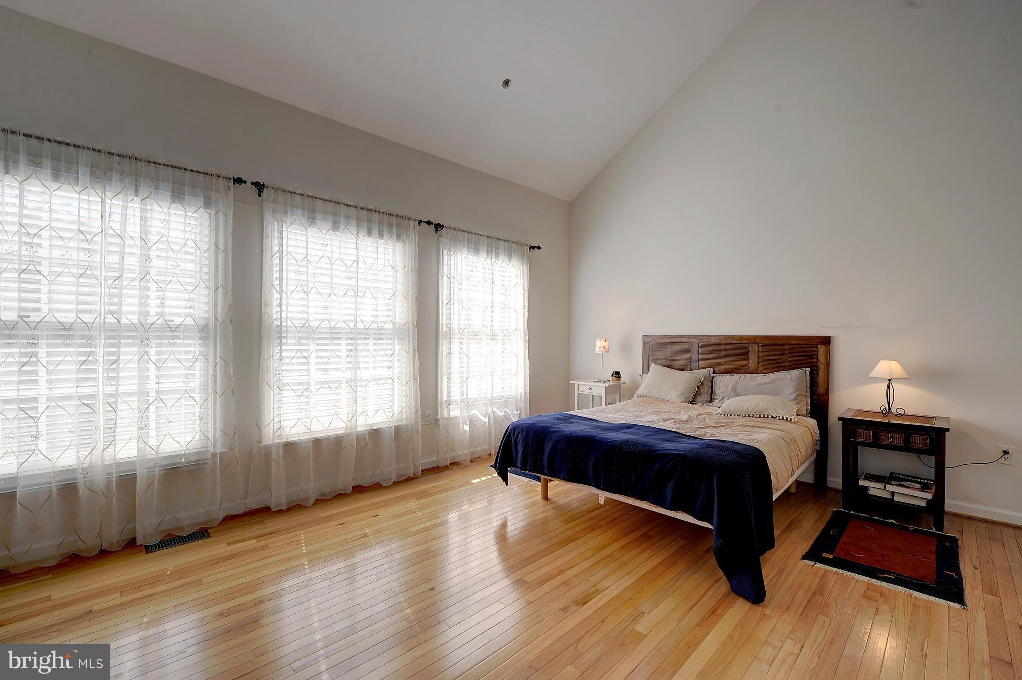 WHITLEY PARK CONDOMINIUM - Residential Lease