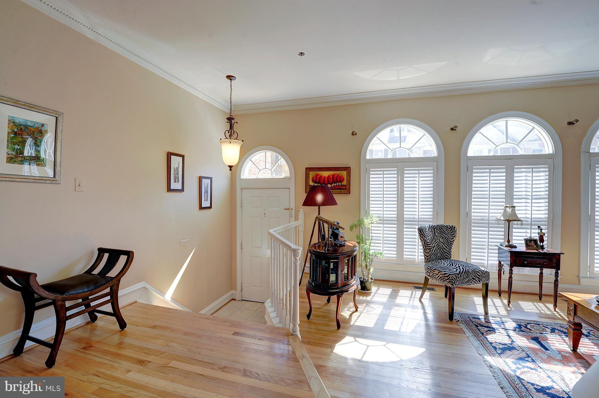 WHITLEY PARK CONDOMINIUM - Residential Lease