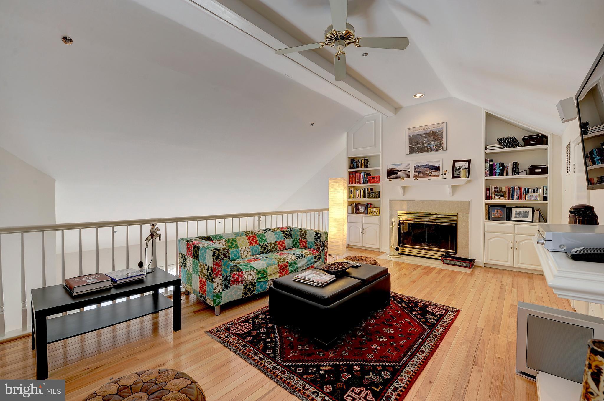 WHITLEY PARK CONDOMINIUM - Residential Lease