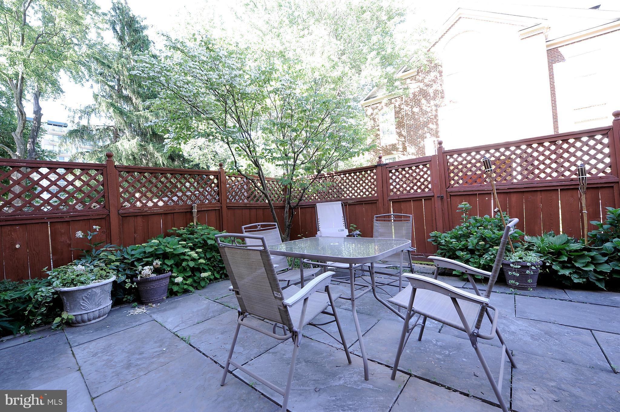 WHITLEY PARK CONDOMINIUM - Residential Lease