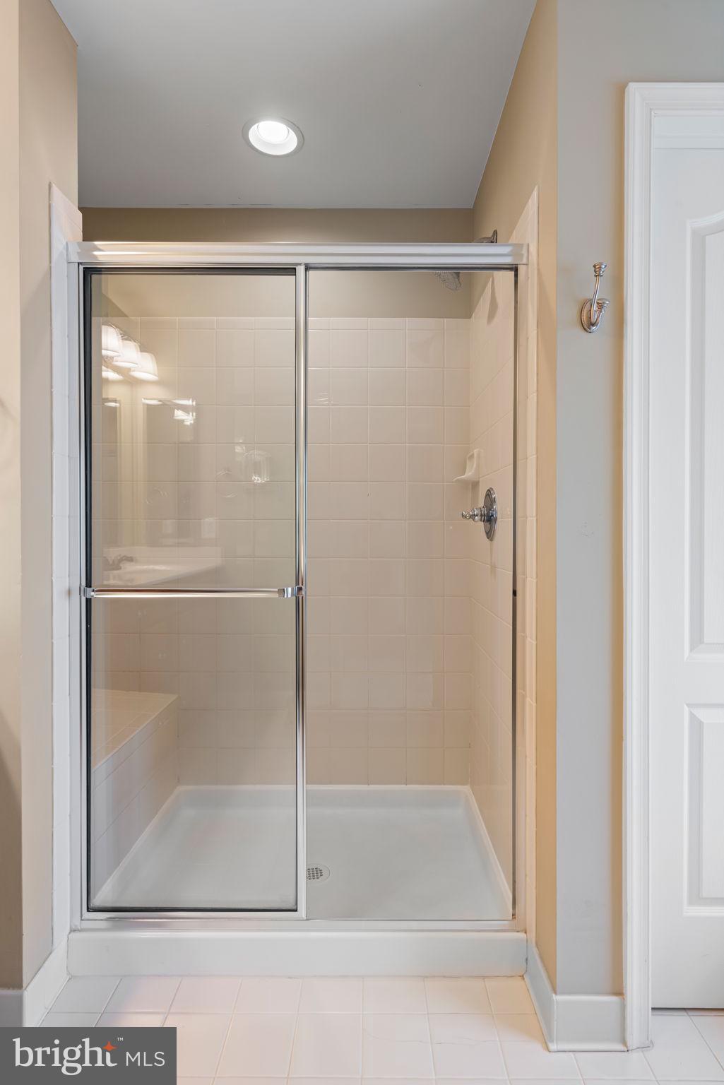 BROADLANDS SOUTH - Residential Lease