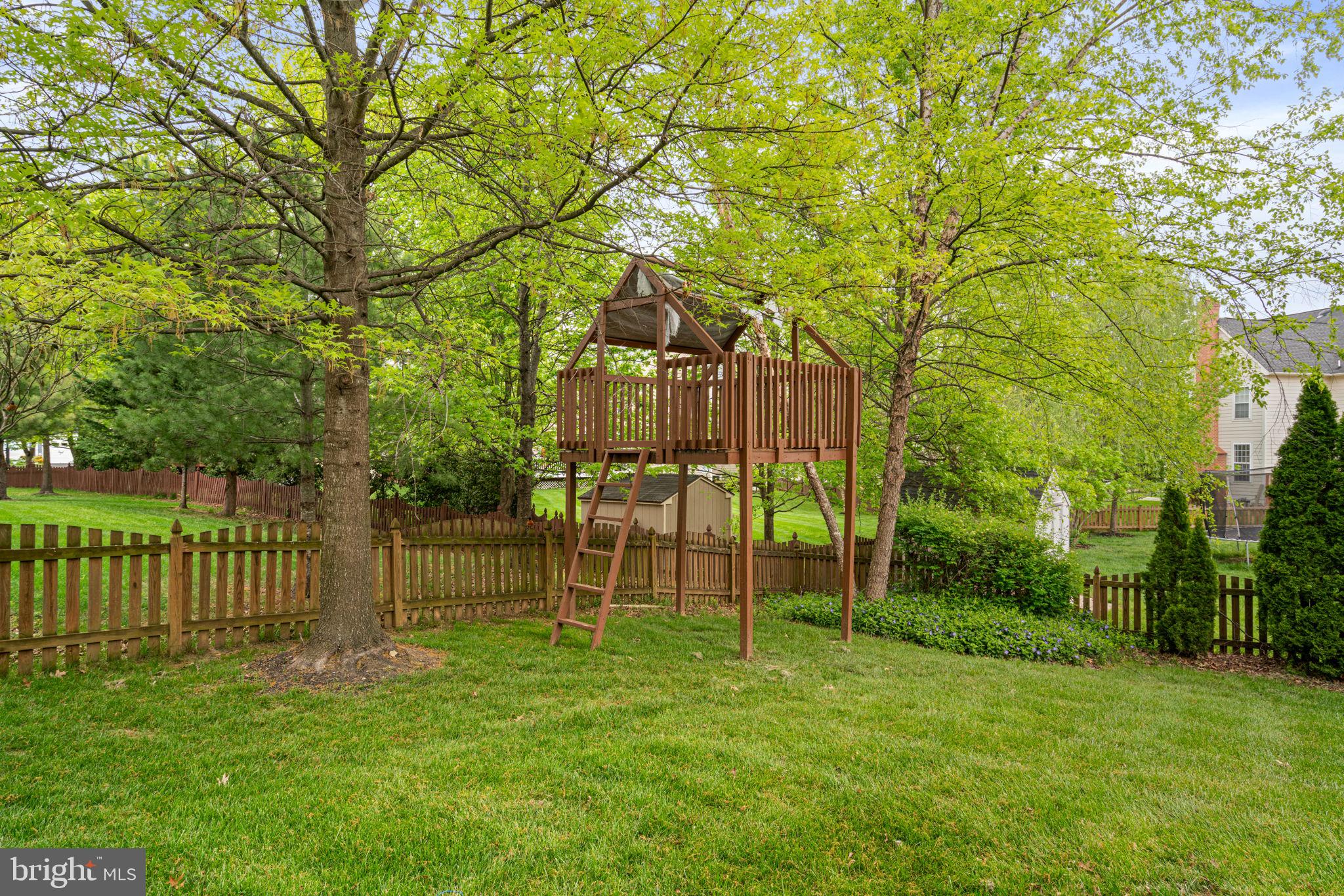 BROADLANDS SOUTH - Residential Lease