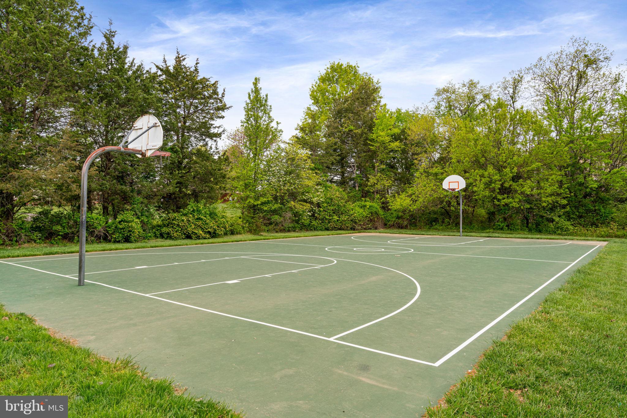 BROADLANDS SOUTH - Residential Lease