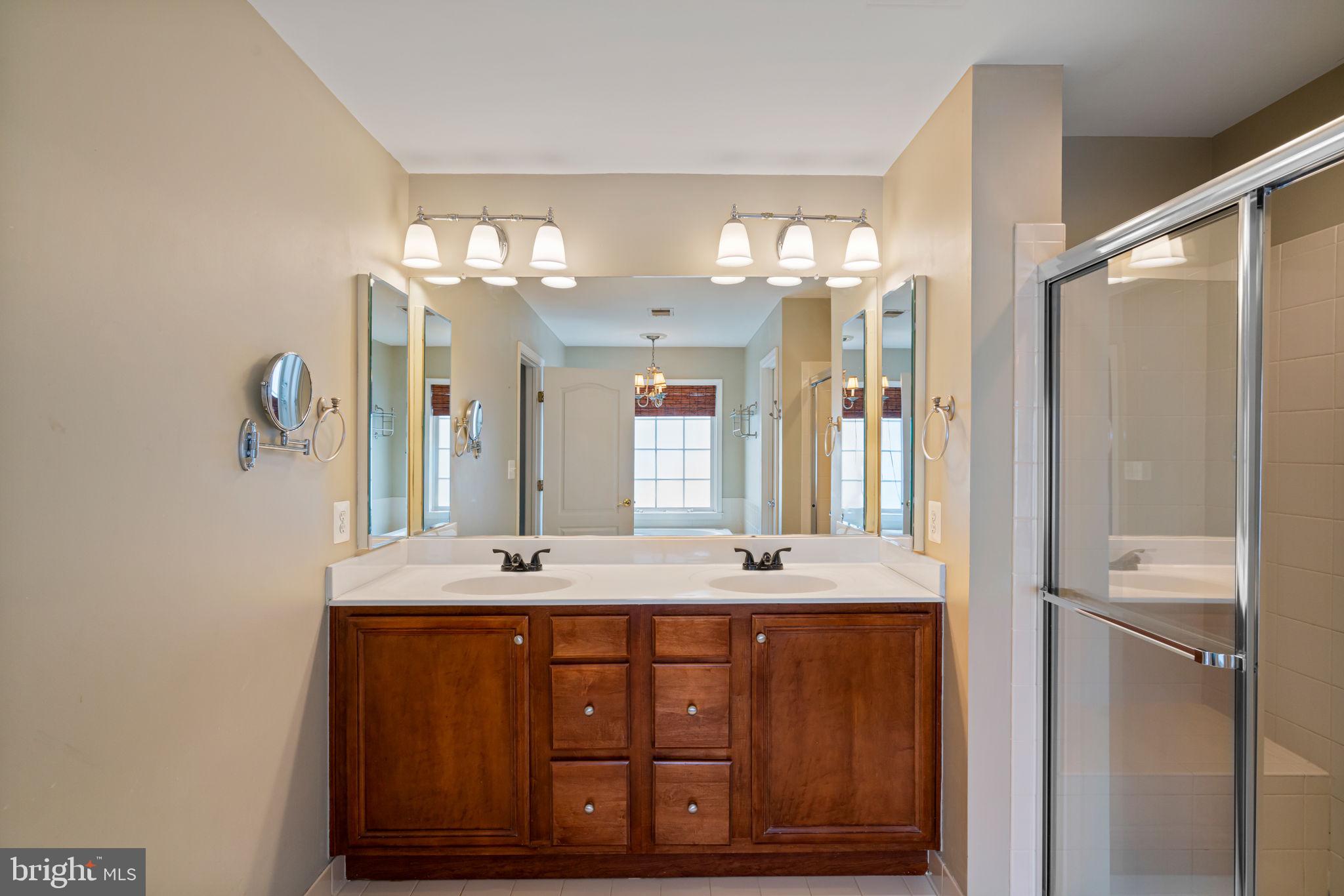 BROADLANDS SOUTH - Residential Lease