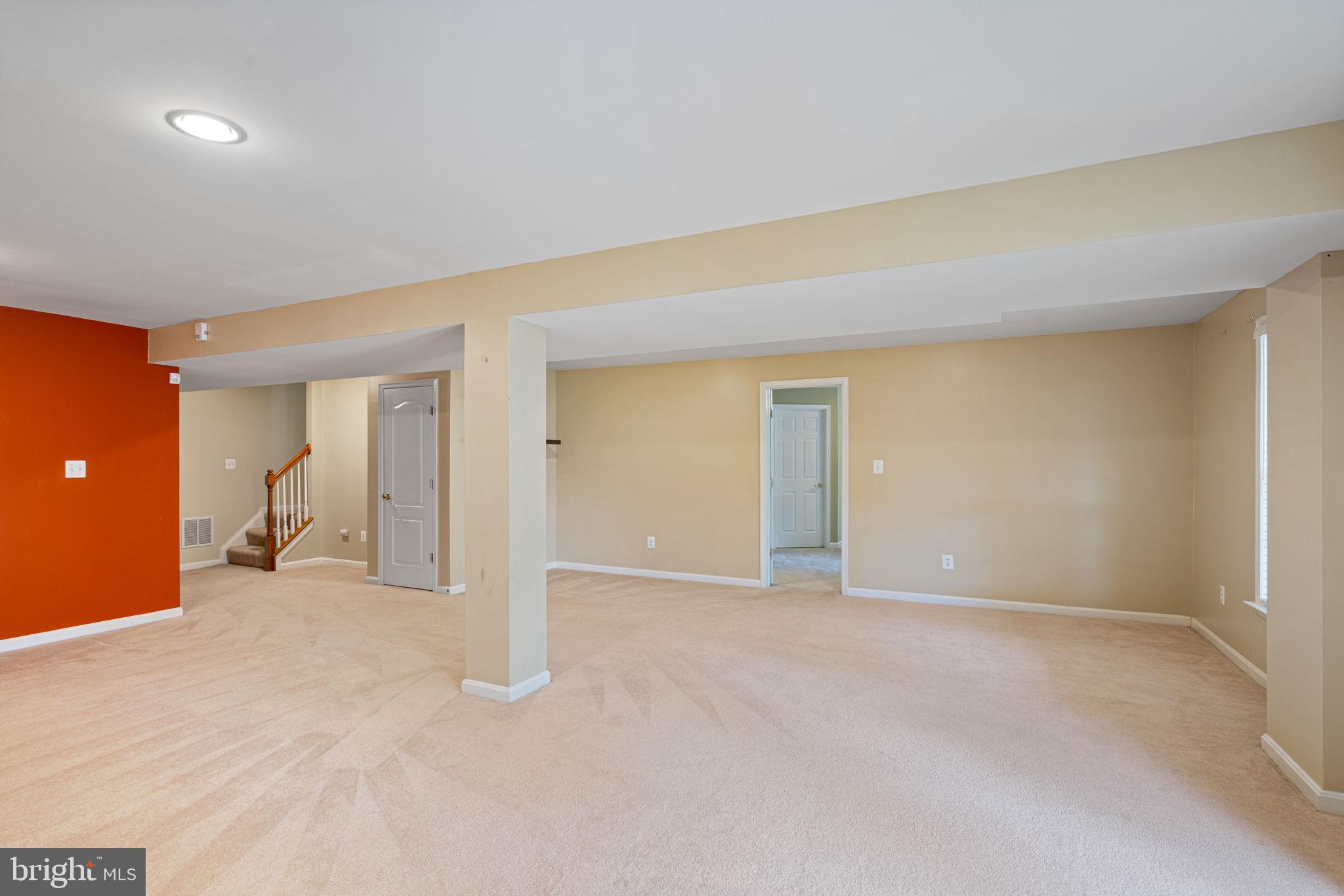 BROADLANDS SOUTH - Residential Lease