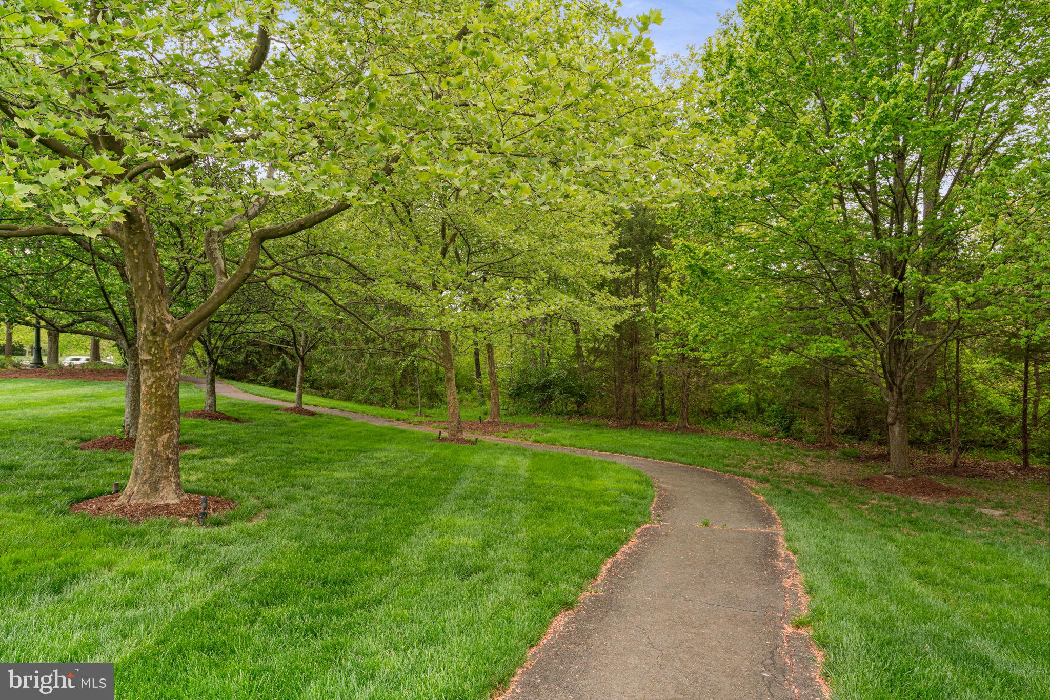 BROADLANDS SOUTH - Residential Lease