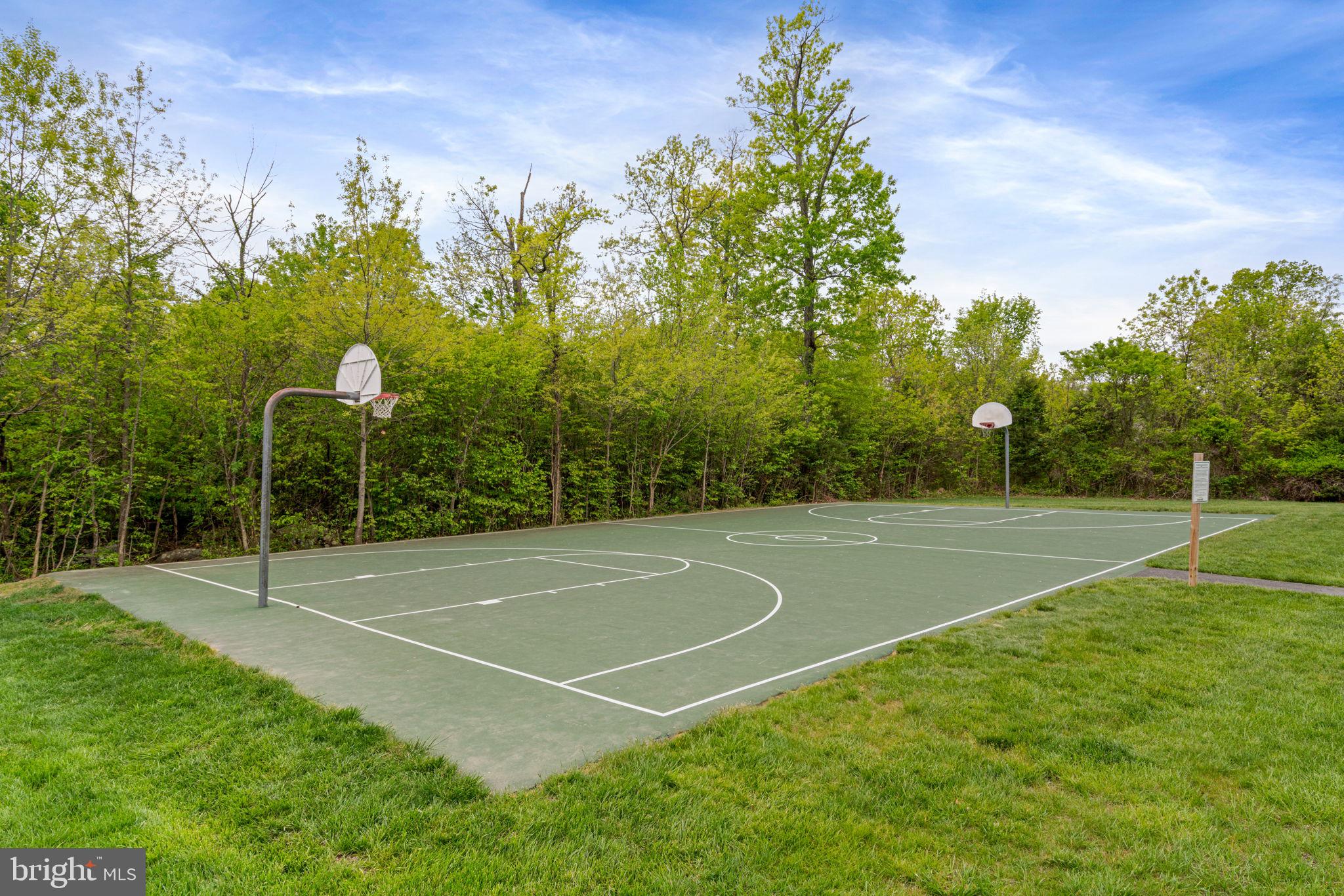 BROADLANDS SOUTH - Residential Lease