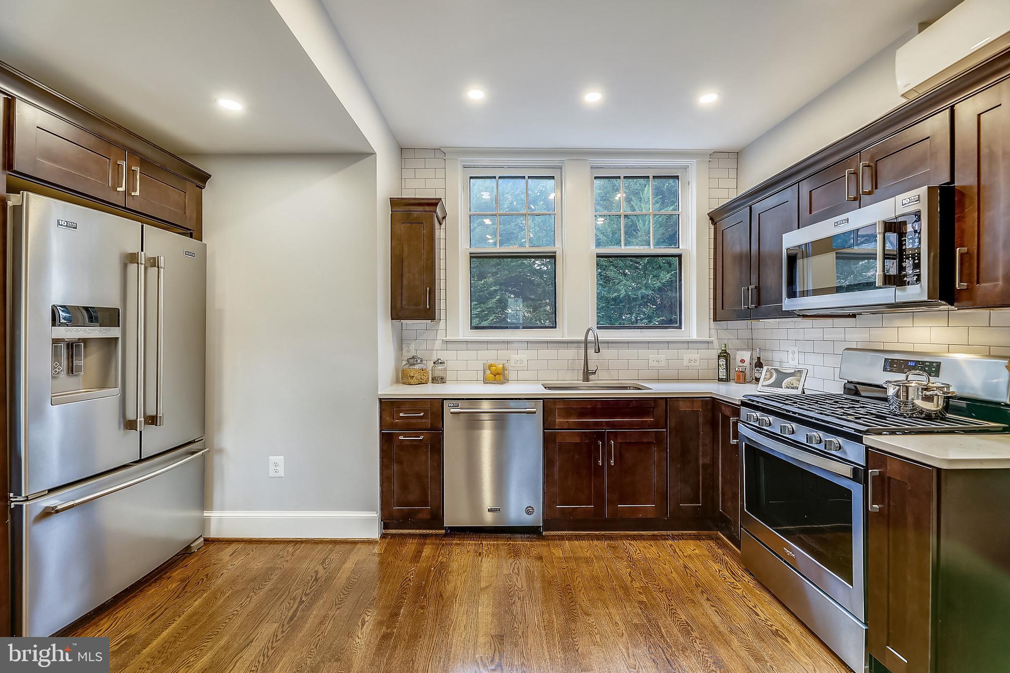 LYON PARK - Residential