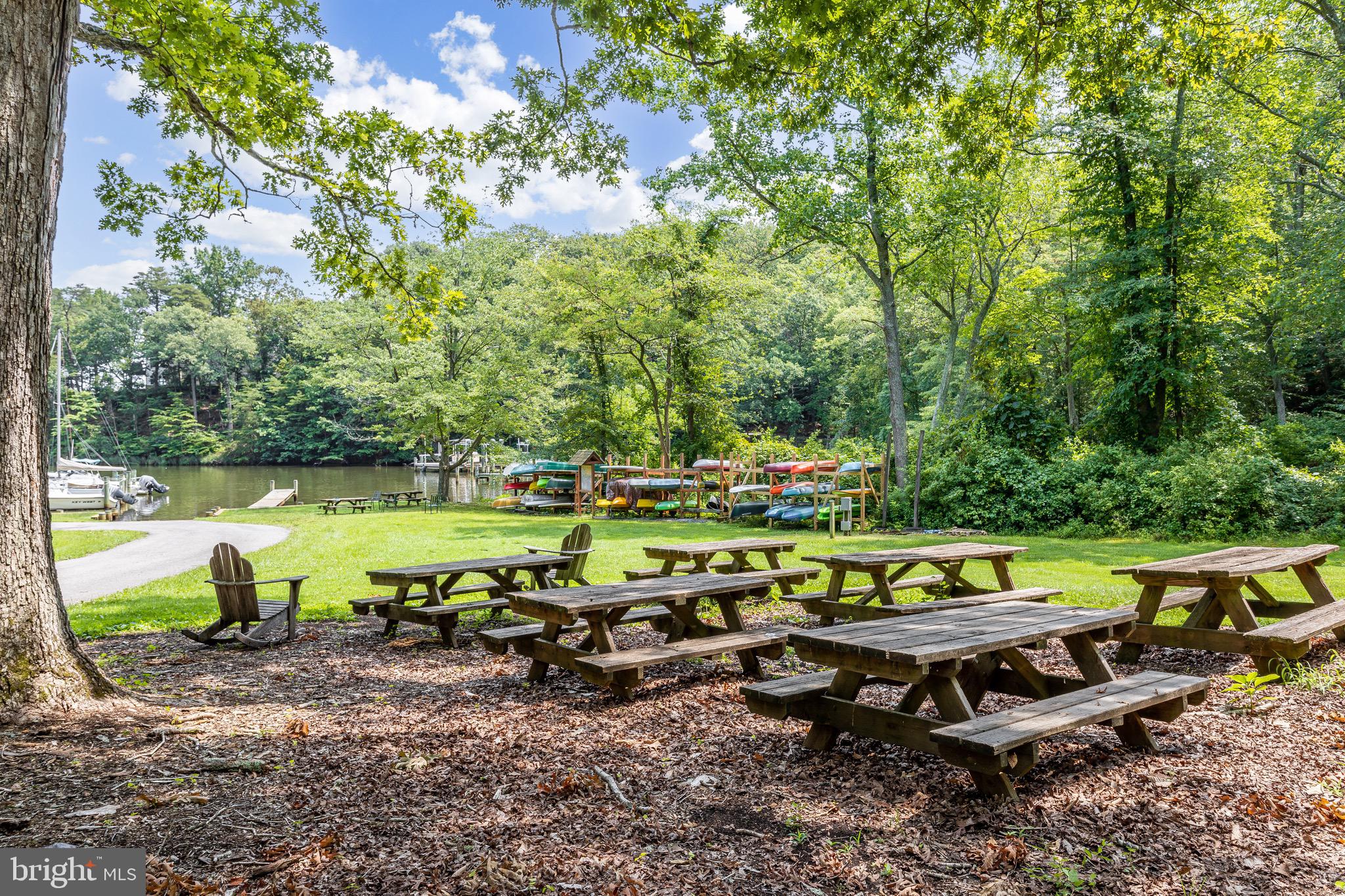 SEVERN GROVE - Residential