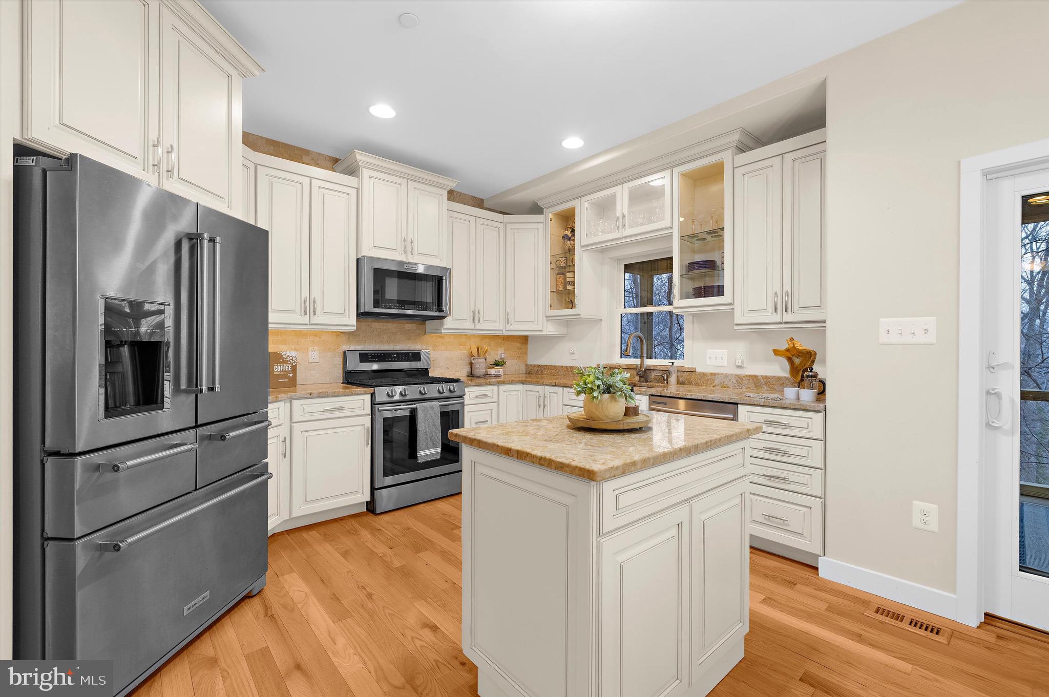 SEVERN GROVE - Residential