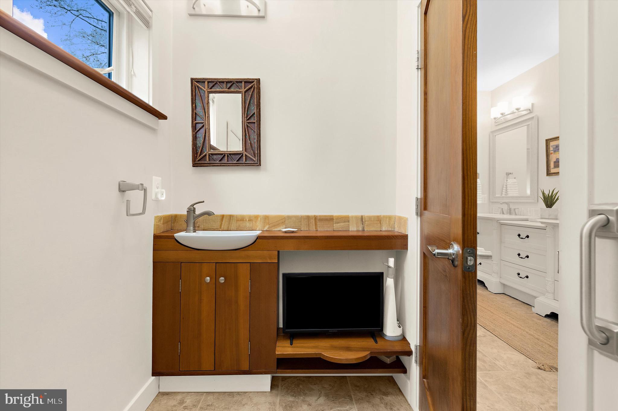 SEVERN GROVE - Residential