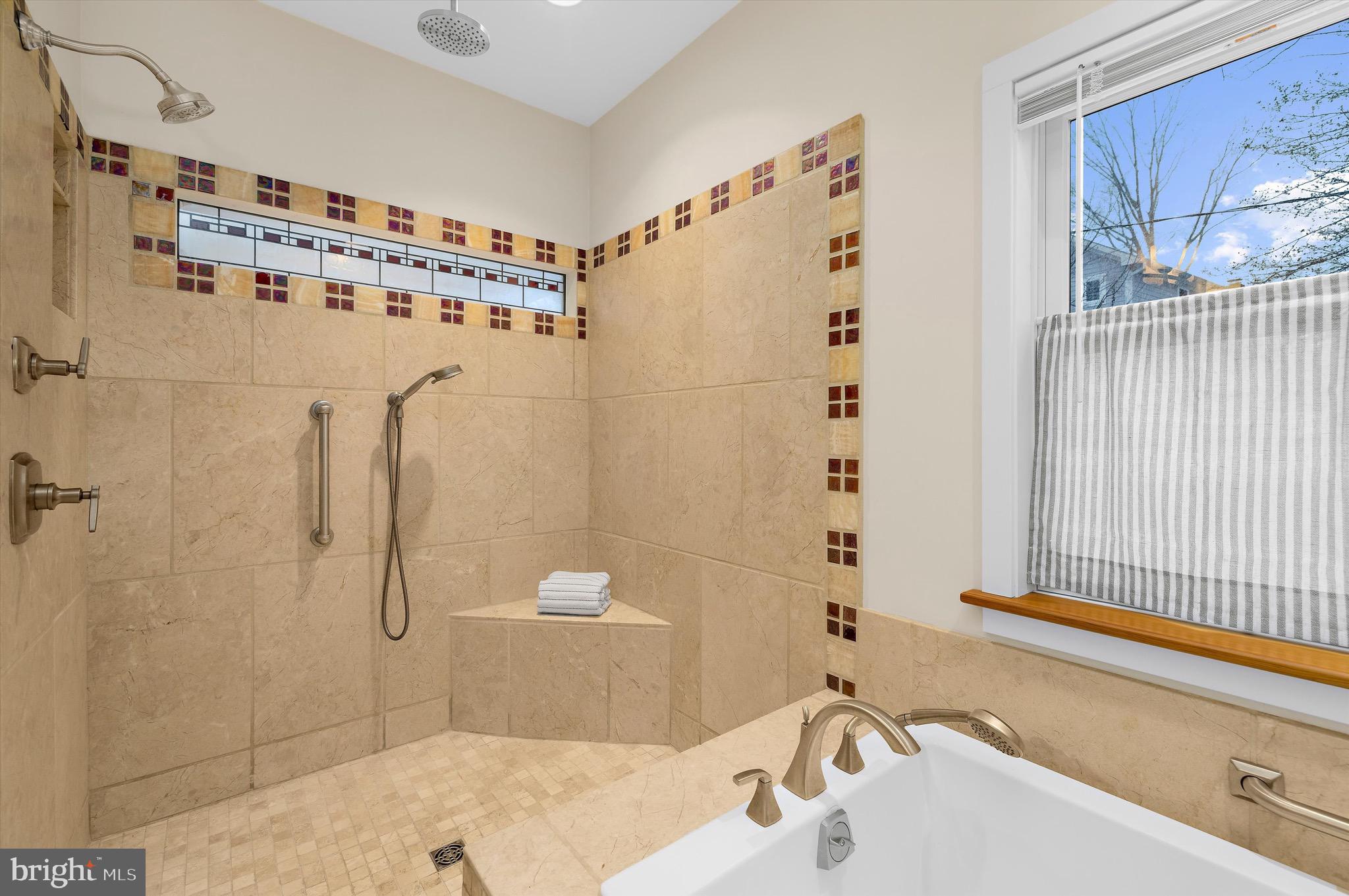 SEVERN GROVE - Residential