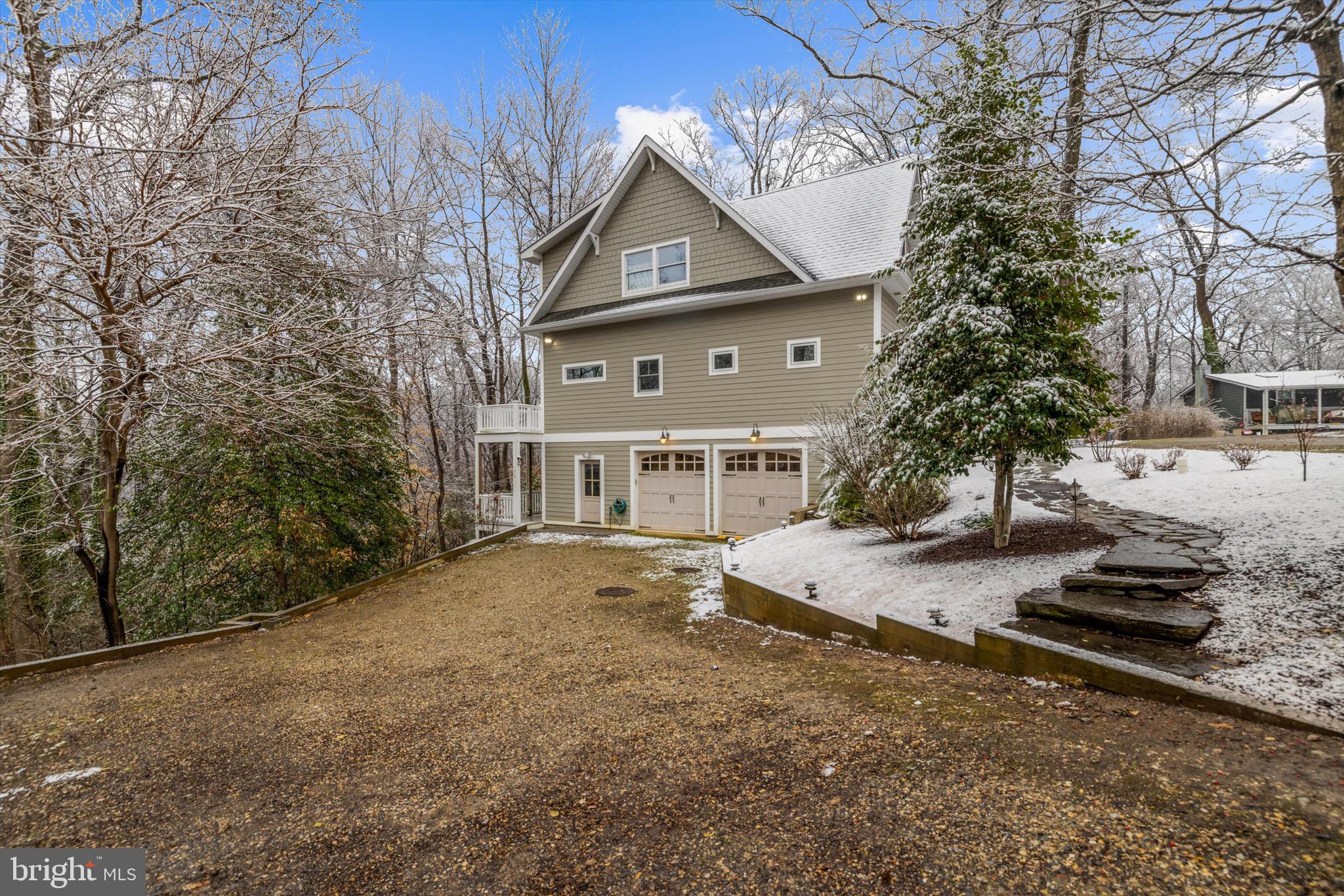 SEVERN GROVE - Residential