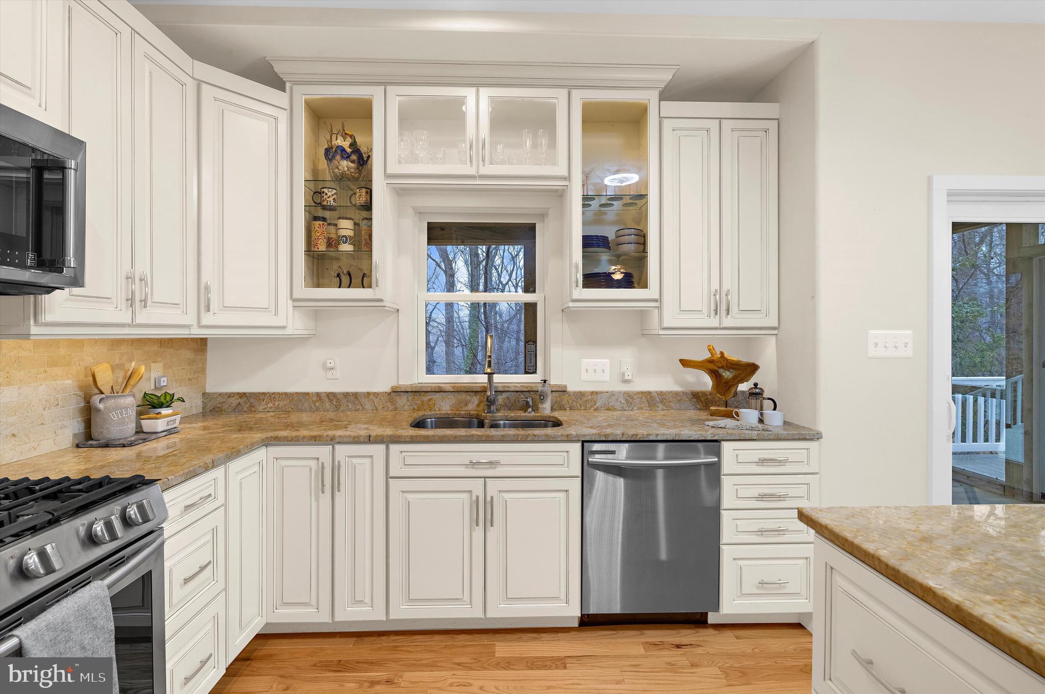 SEVERN GROVE - Residential