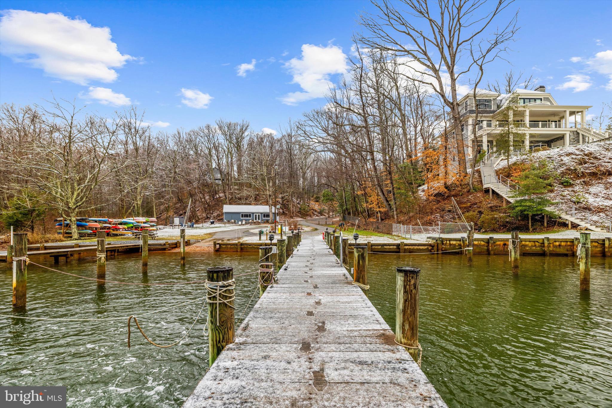 SEVERN GROVE - Residential