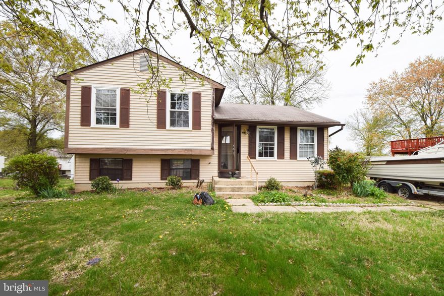 Be sure to see VIRTUAL TOUR for a 3D tour of the home!