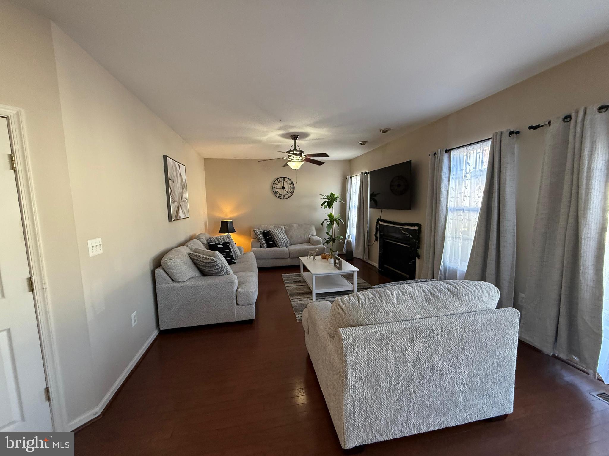 113 EXECUTIVE CIRCLE