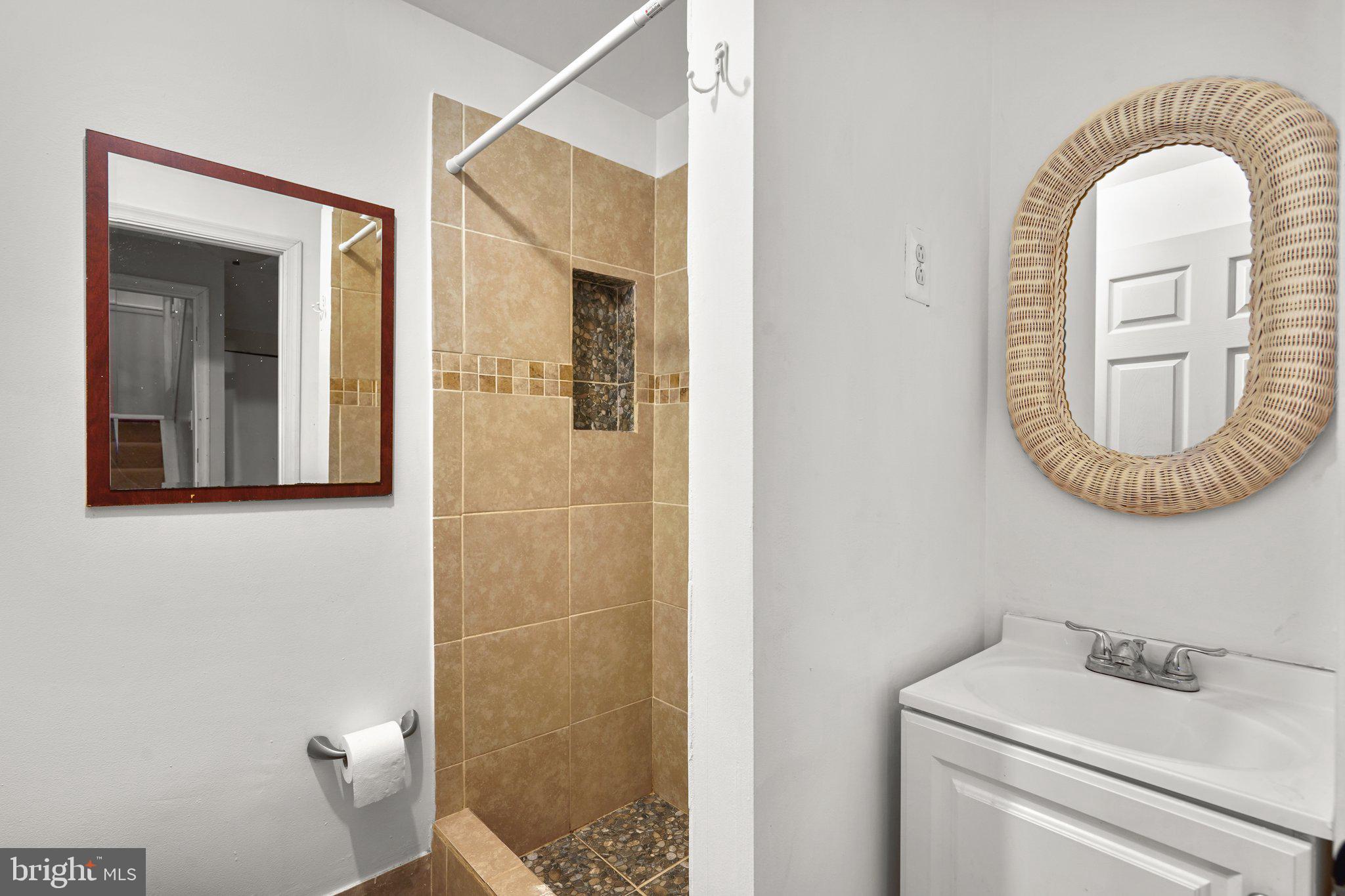 GUNNERS VIEW - Residential