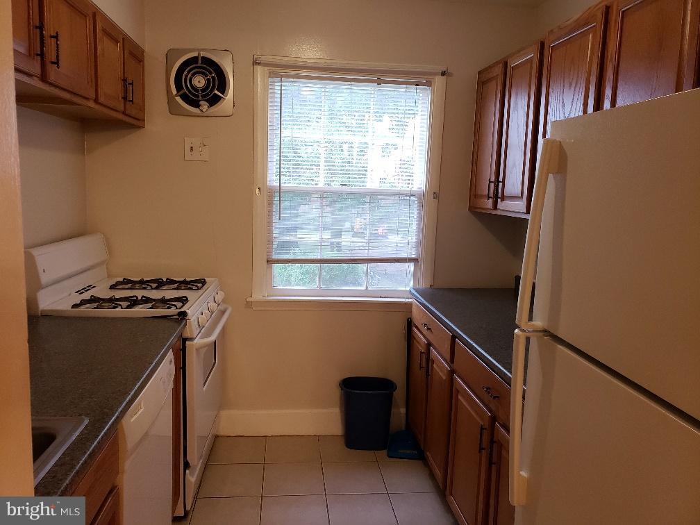 FOXCROFT COLONY - Residential Lease