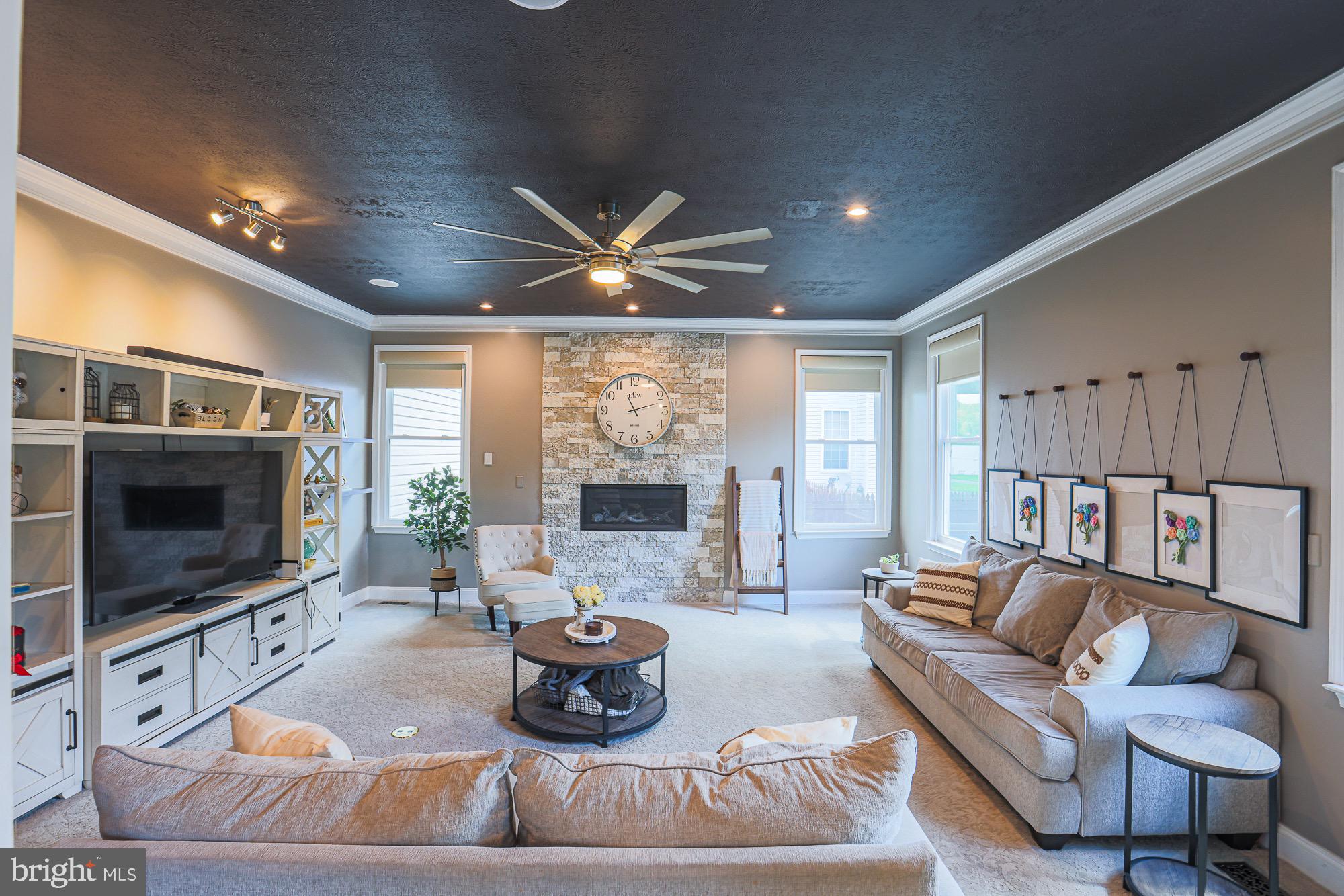 HALLIE HILL FARM - Residential
