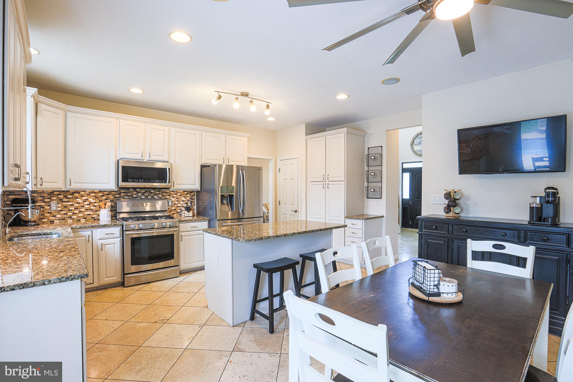 HALLIE HILL FARM - Residential