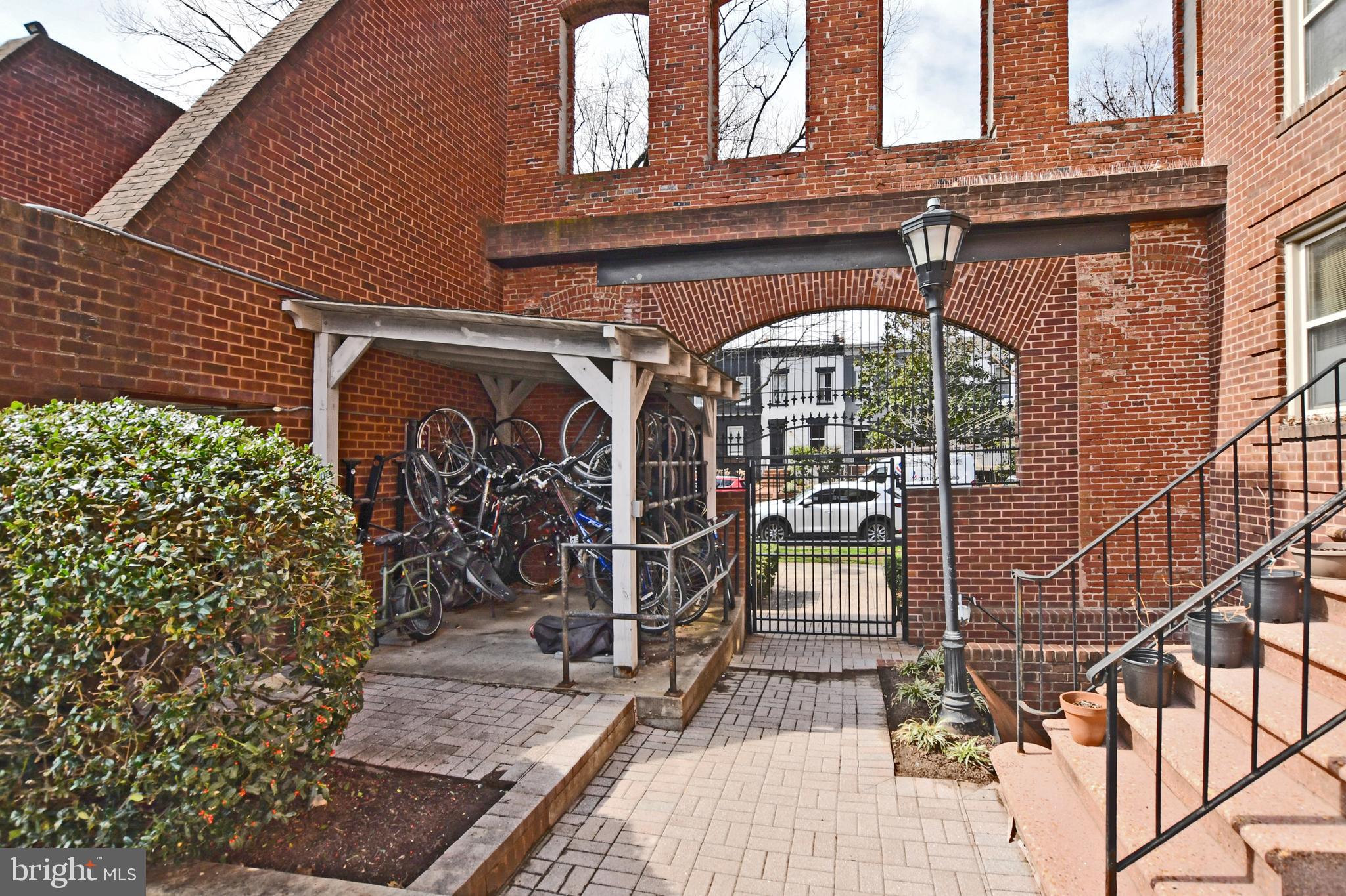 35 14TH STREET NE 35