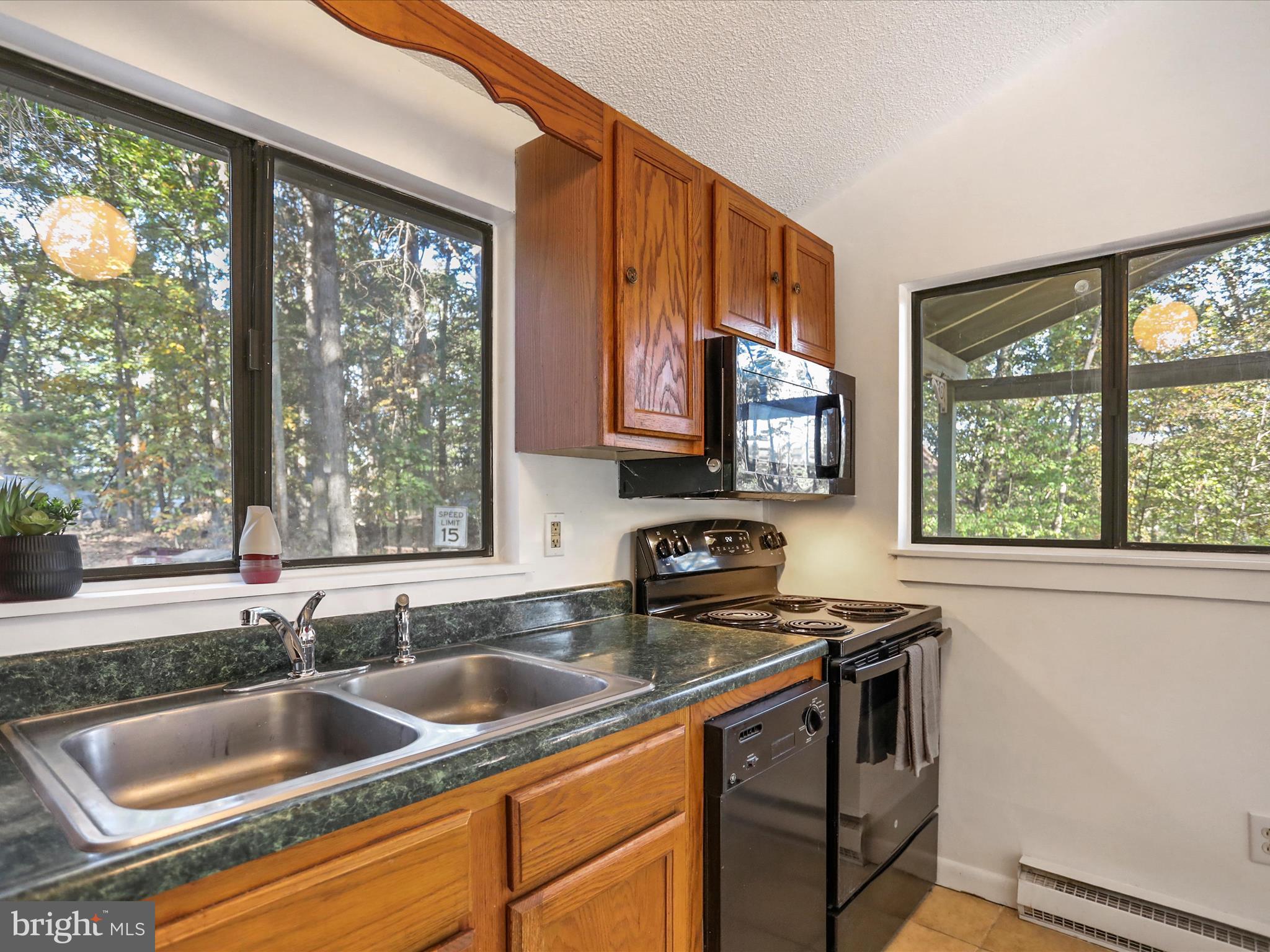 GLENWOOD FOREST - Residential