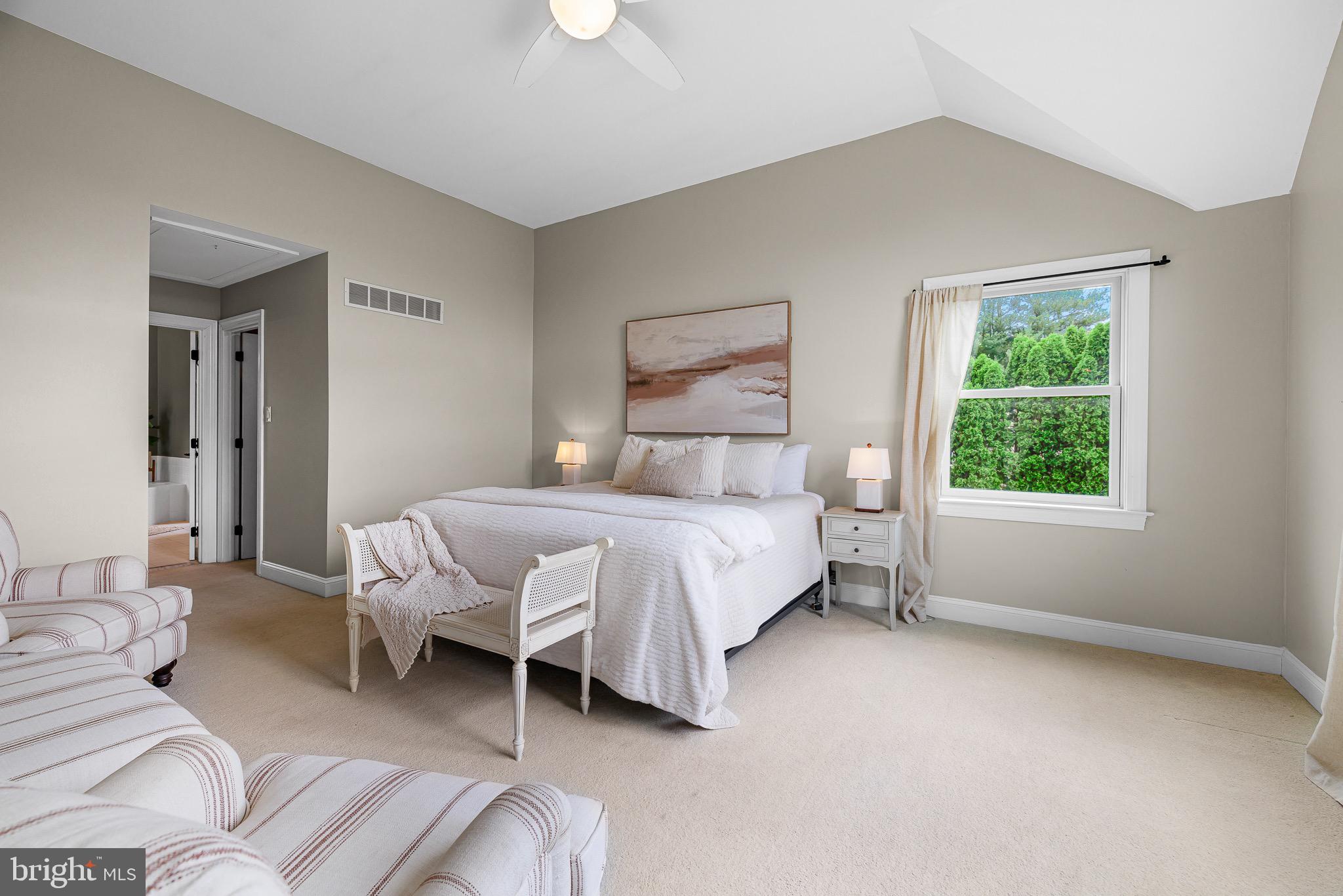 REGALWOOD - Residential