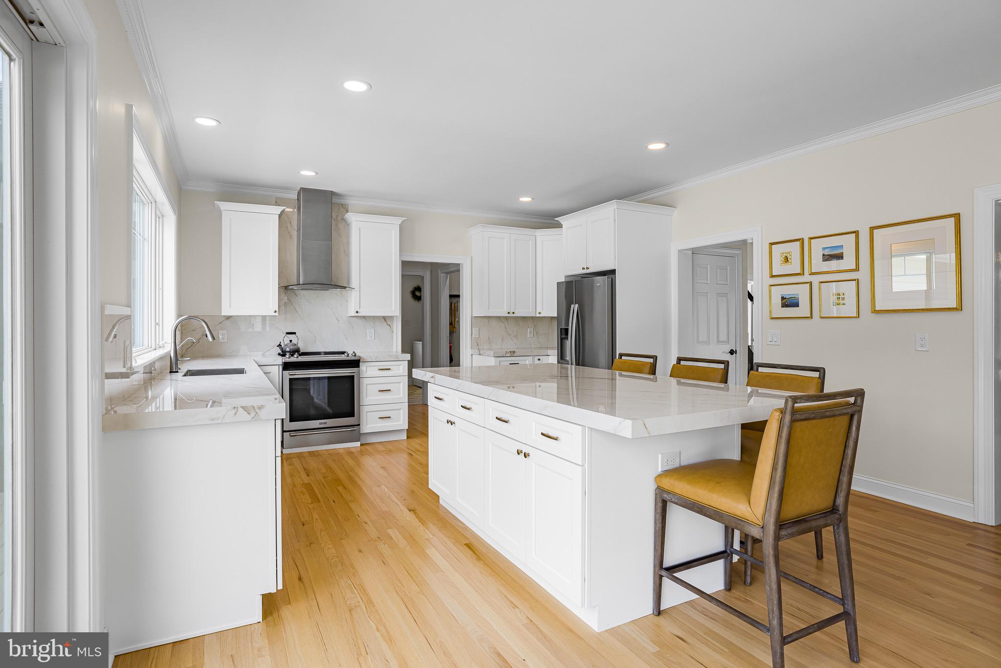 REGALWOOD - Residential