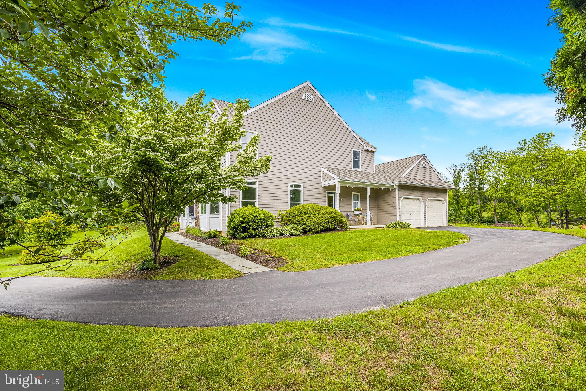 1243 WHITE WOOD WAY