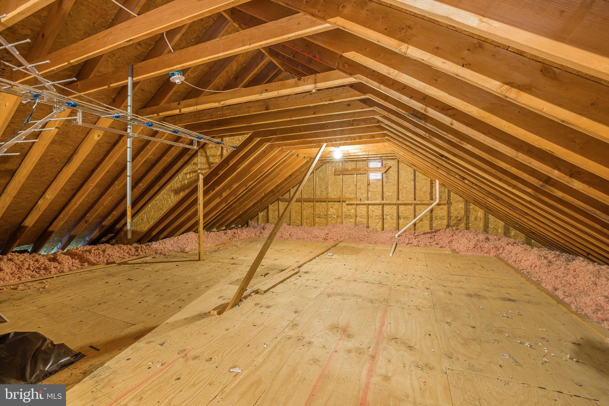 REGALWOOD - Residential